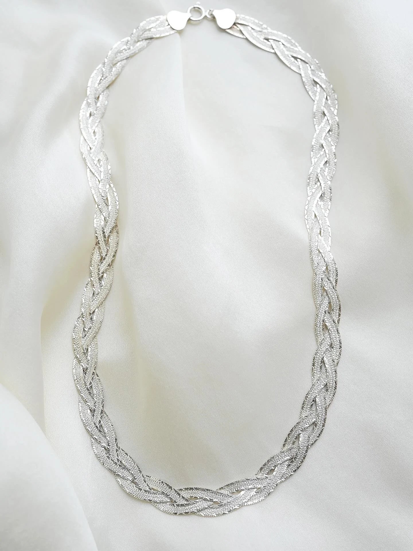 Stunning Braided Herringbone Two Sided Vintage Necklace Sterling Silver