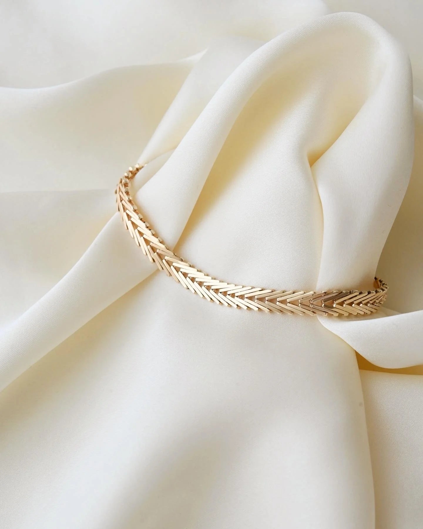 Gorgeous Magical Geneva Link Bracelet 14K Gold 1962