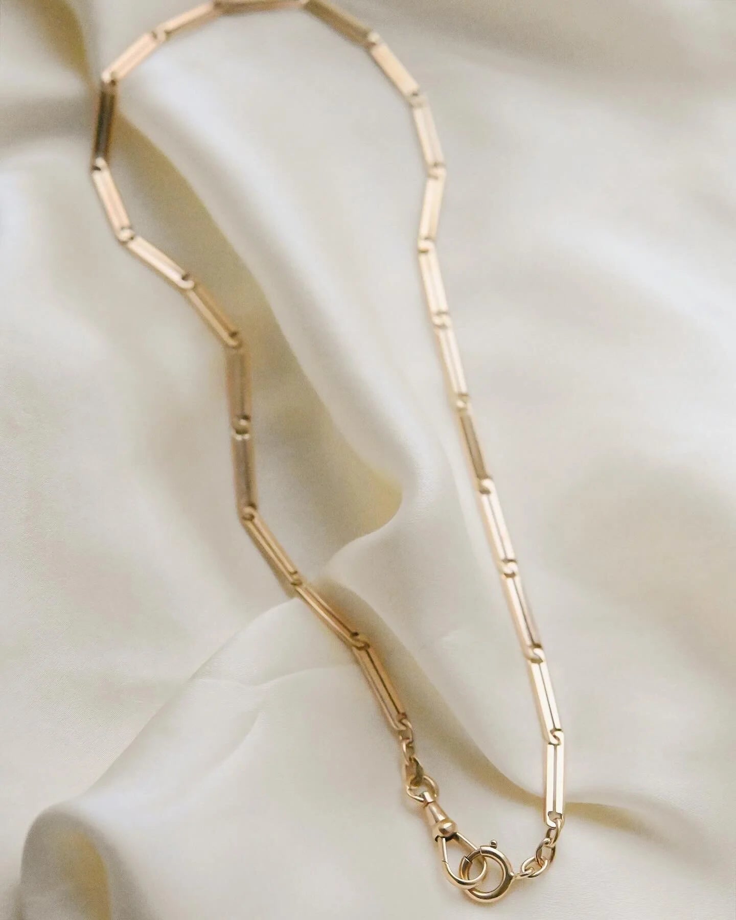 Magical Rare 16.5 Inches Long Antiwue Watch Chain Fancy Bar Link 18K Gold 1910