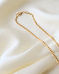 Beautiful 20 Inches Italian Vintage Curb Link Chain 18K Gold