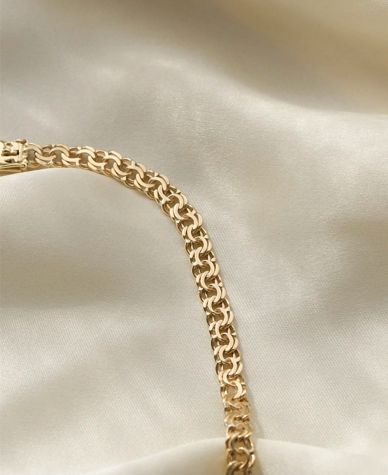 Gorgeous Bismarck Link Chain 14K Gold