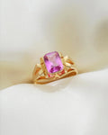 Beautiful Swedish Bubblegum Sapphire Ring 18K Gold 1952