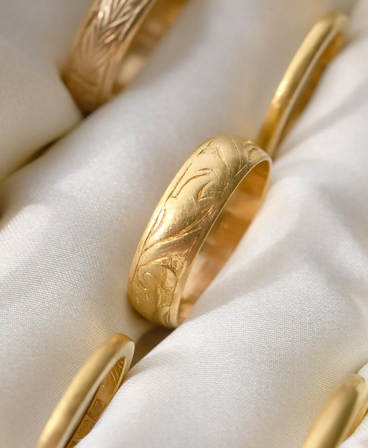Glorious 104 Year Old Antique Patterned Gold Band 23K 1917