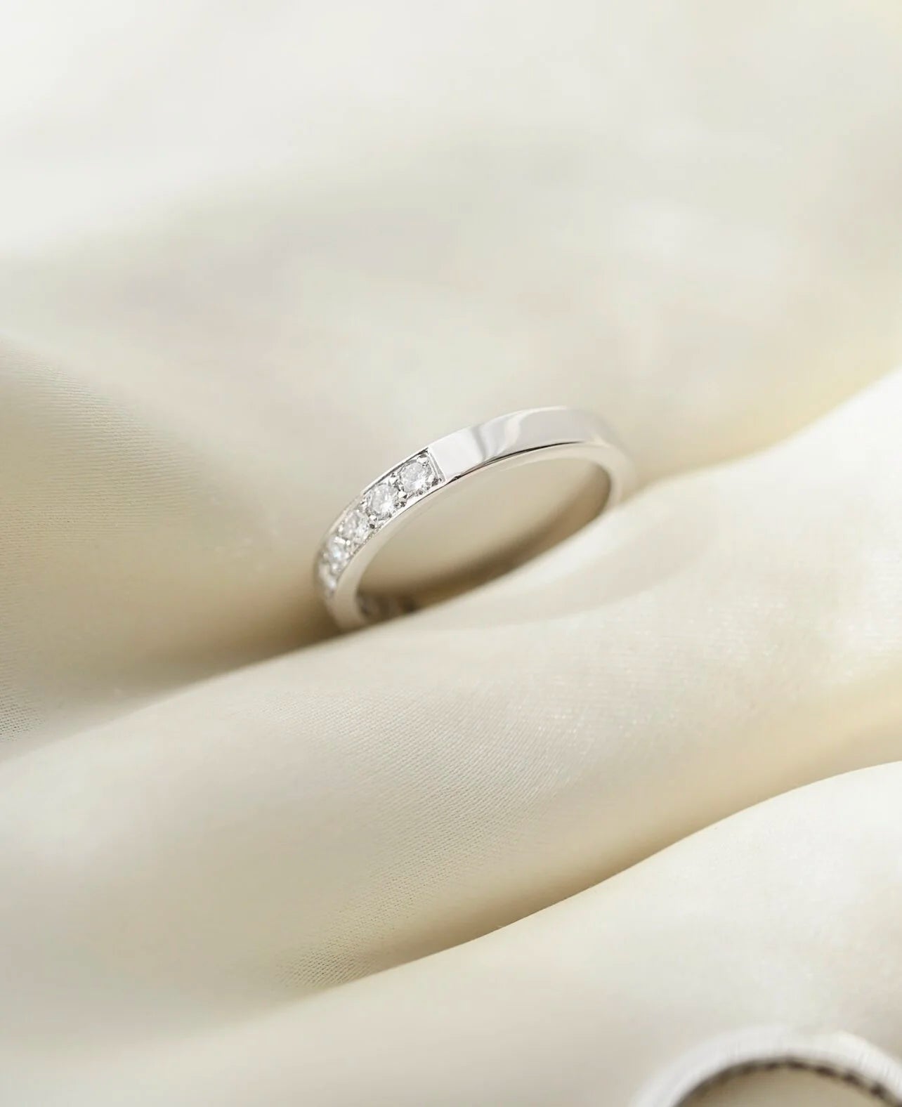 The Most Beautiful Diamond Vintage Band 0.41 Carat 1965