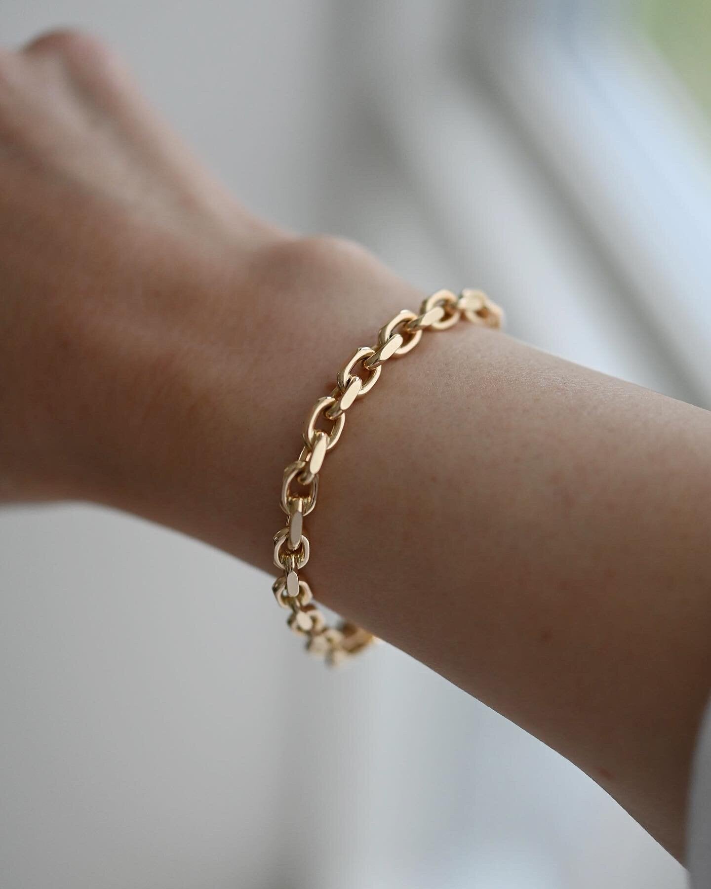 Sublime Chunky Monkey Vintage Anchor Bracelet 14K Gold
