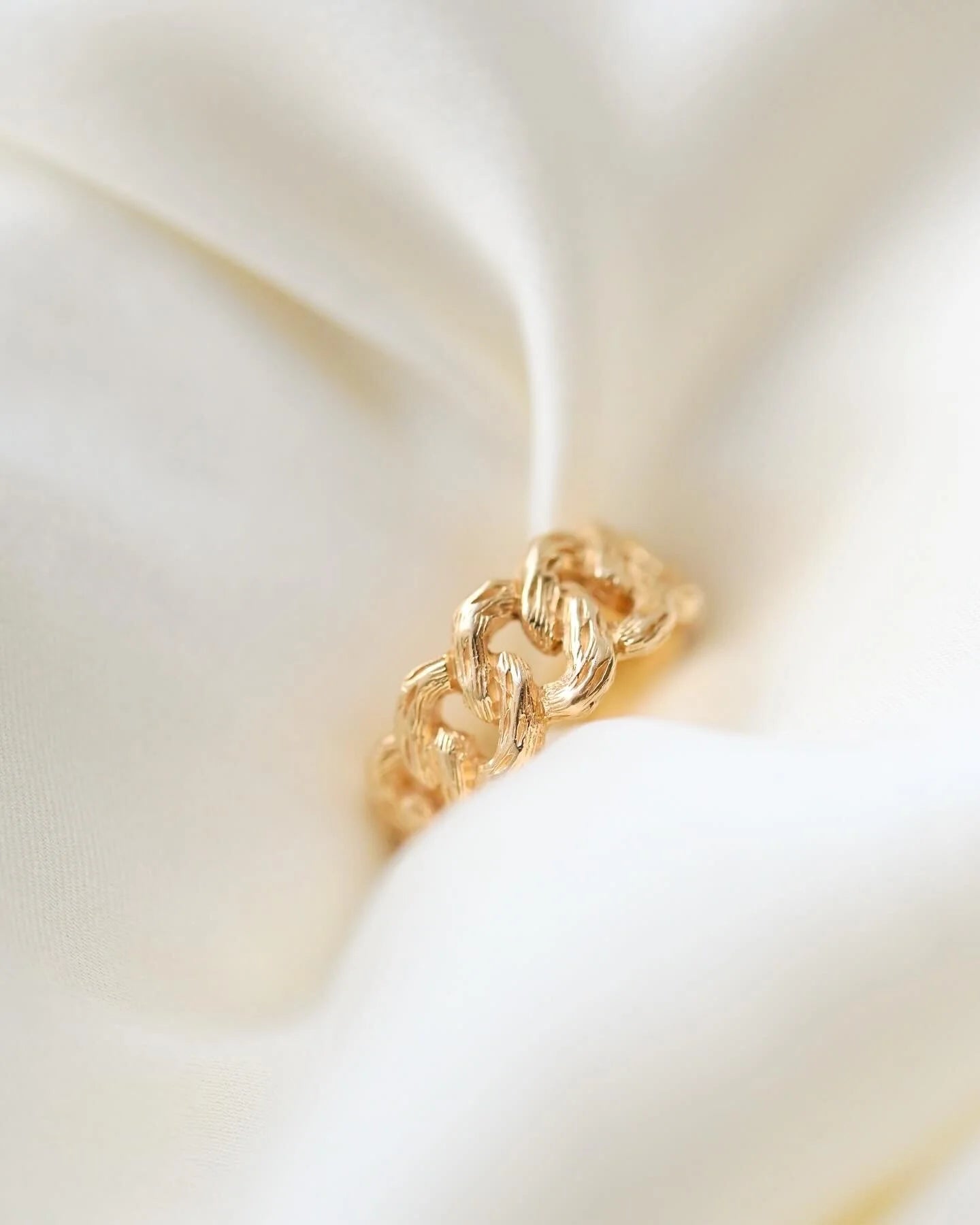 Swedish Mid Century Link Ring 18K Gold 1960s