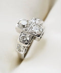 Extraordinary Beautiful Art Deco Ring 2.1 carats Old Cut Diamonds 18K White Gold 1920