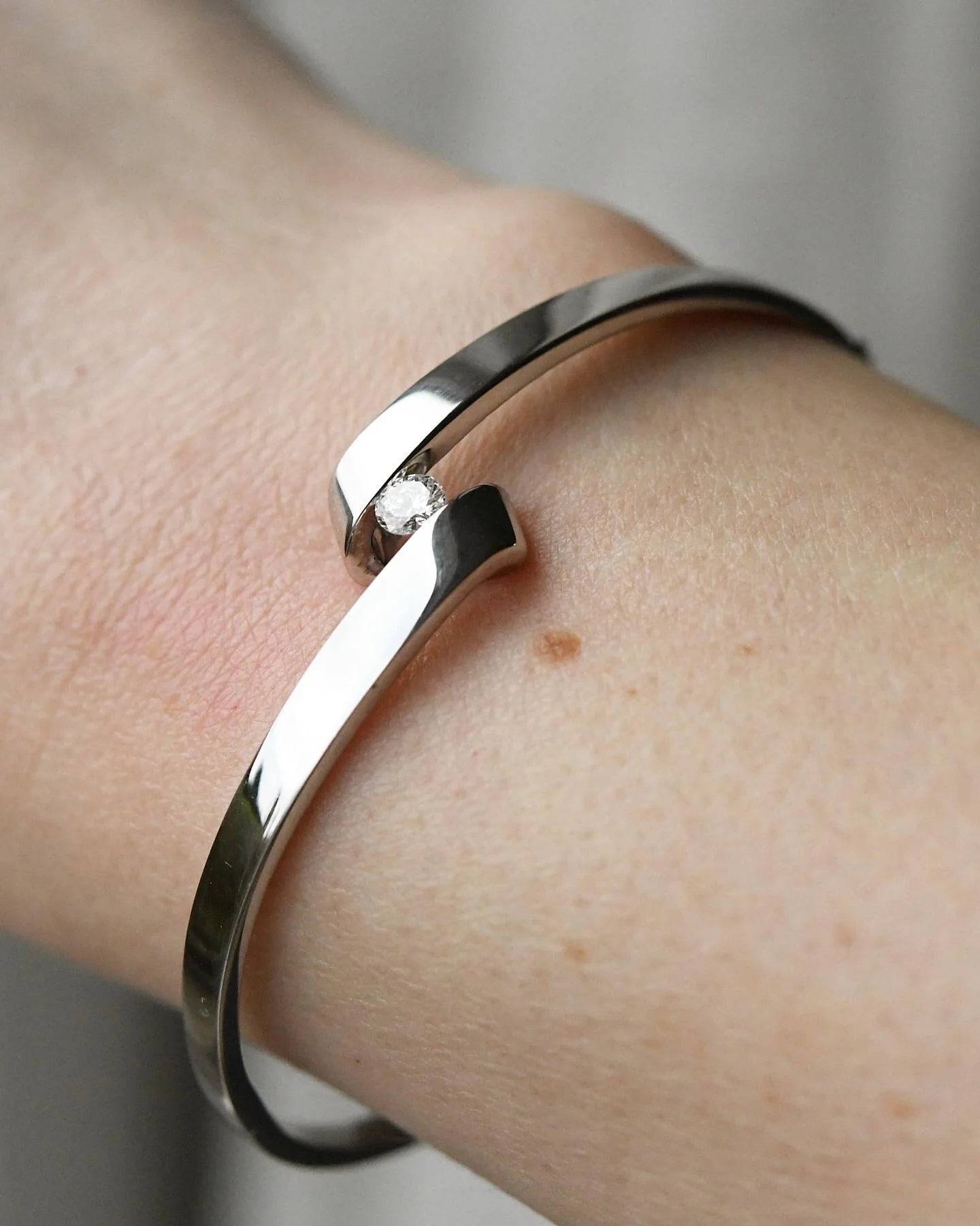 Elegant Bangle w Floating Diamond 0.35 carats 14K White Gold
