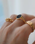 Sizeable 9.65 US Antique Black Onyx Signet Ring 18K Gold 1900