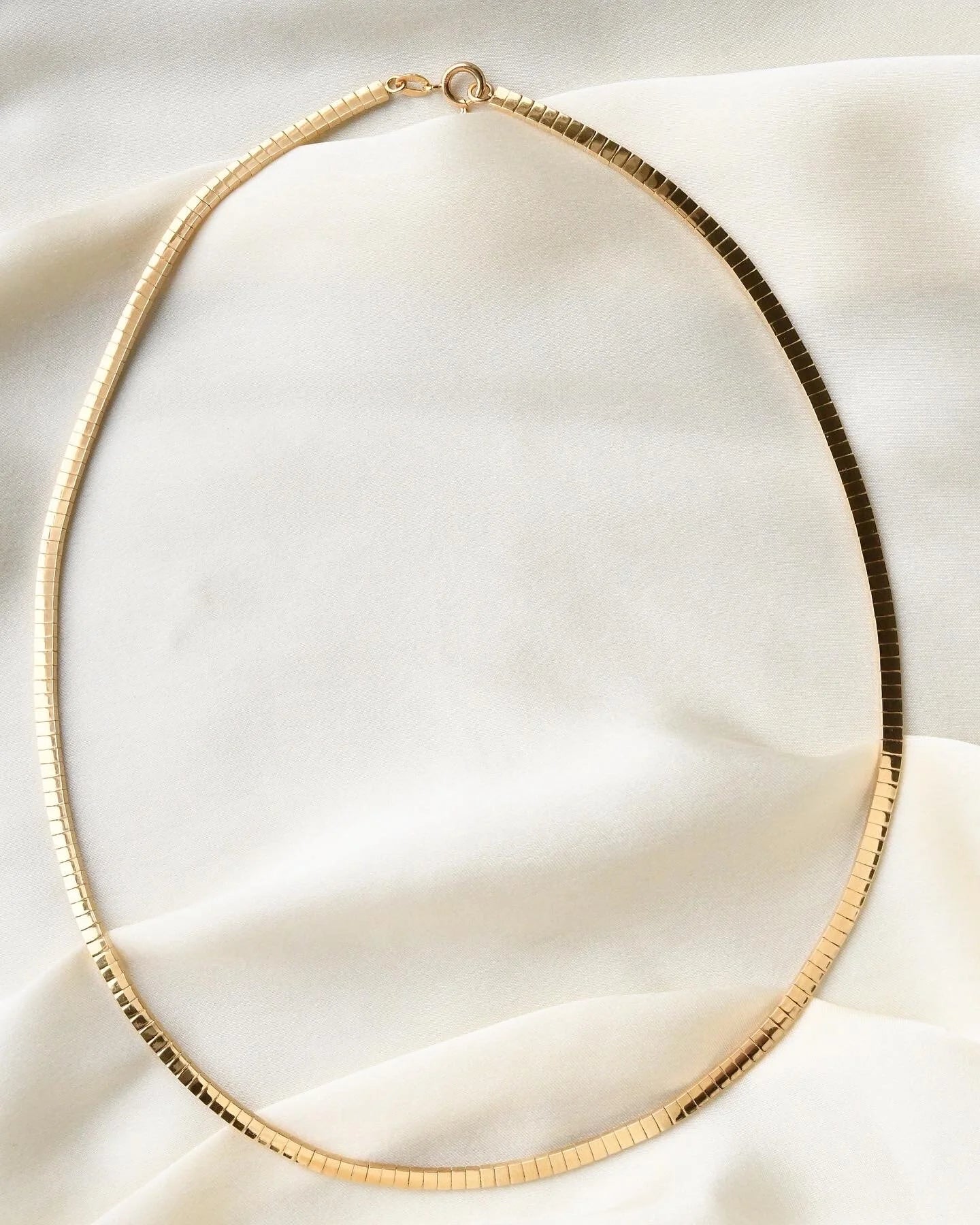Beautiful Italian Liquid Gold Chain 18K 1970s