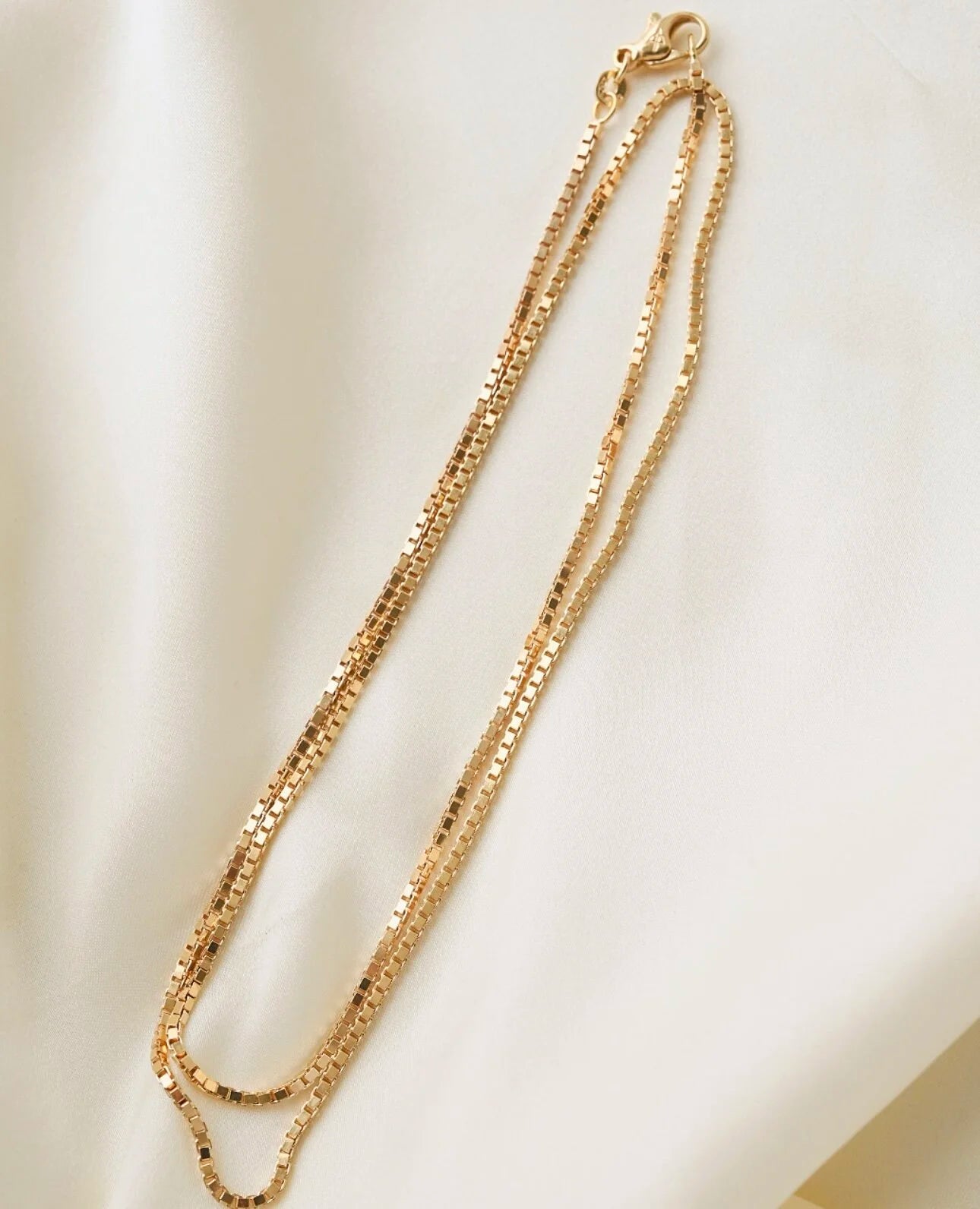 The Monday Selection: Rings, Pendants And a Chain 14-18K Gold 1900-1990