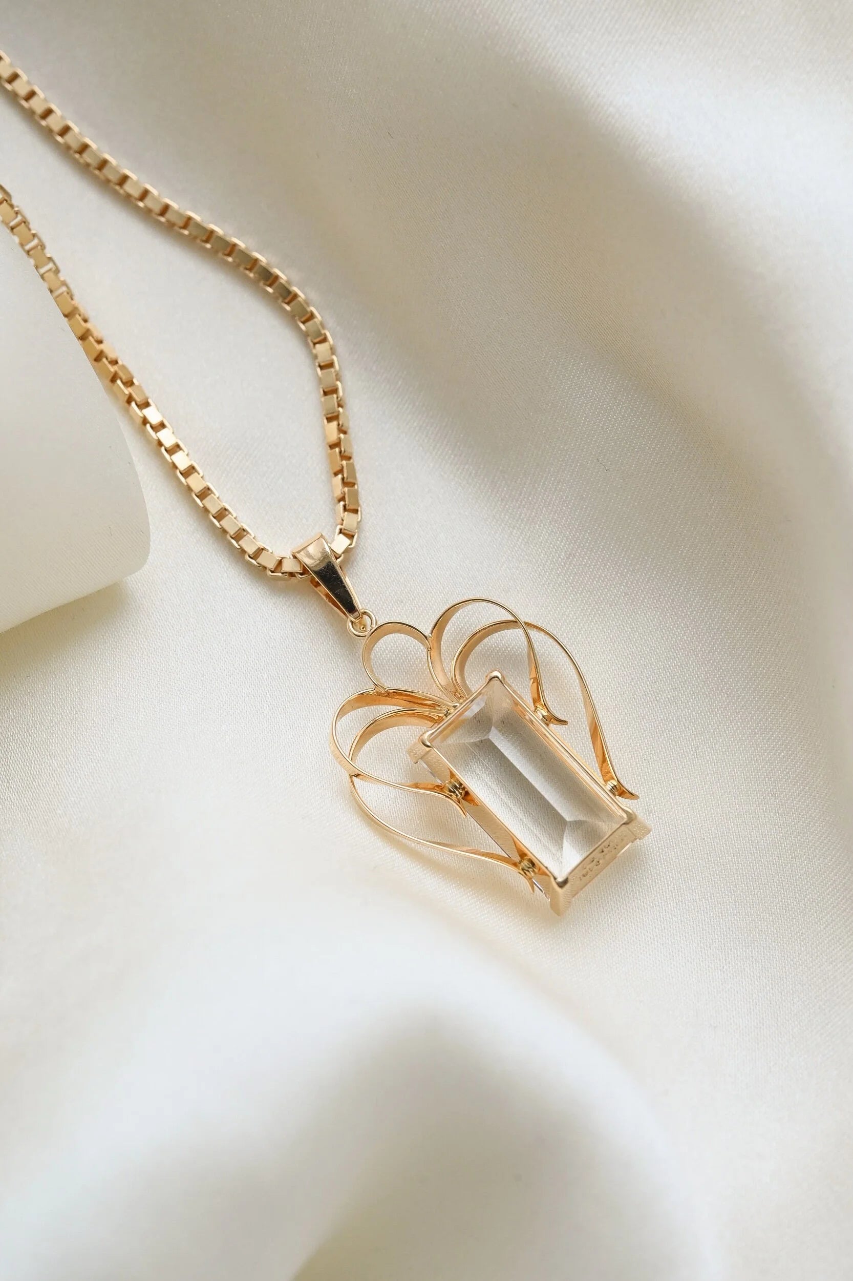 Beautiful Swedish Mid Century Pendant 18K Gold 1949