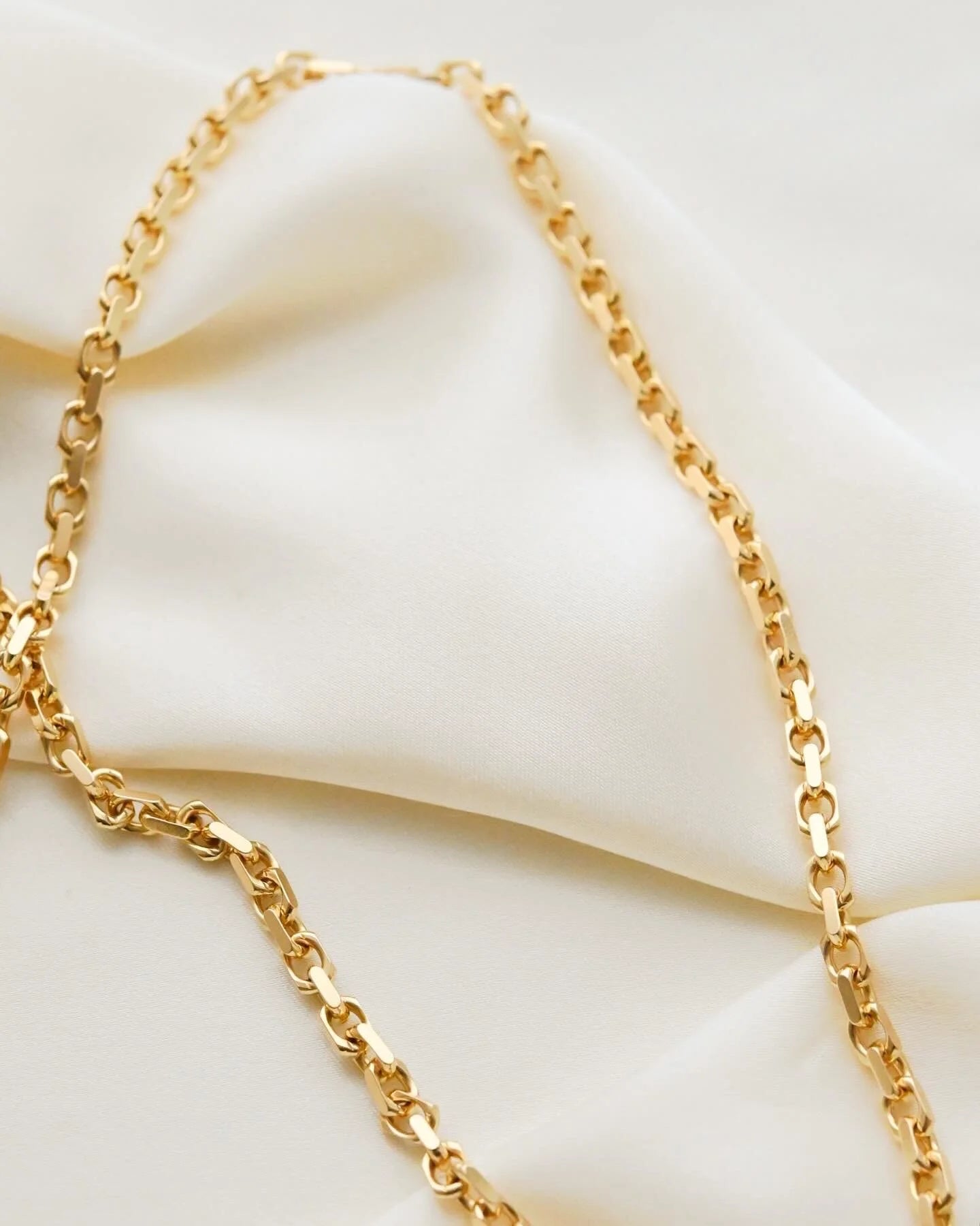 Rare LONG 26 inches Vintage Biker Chain 42 Grams 18K Gold