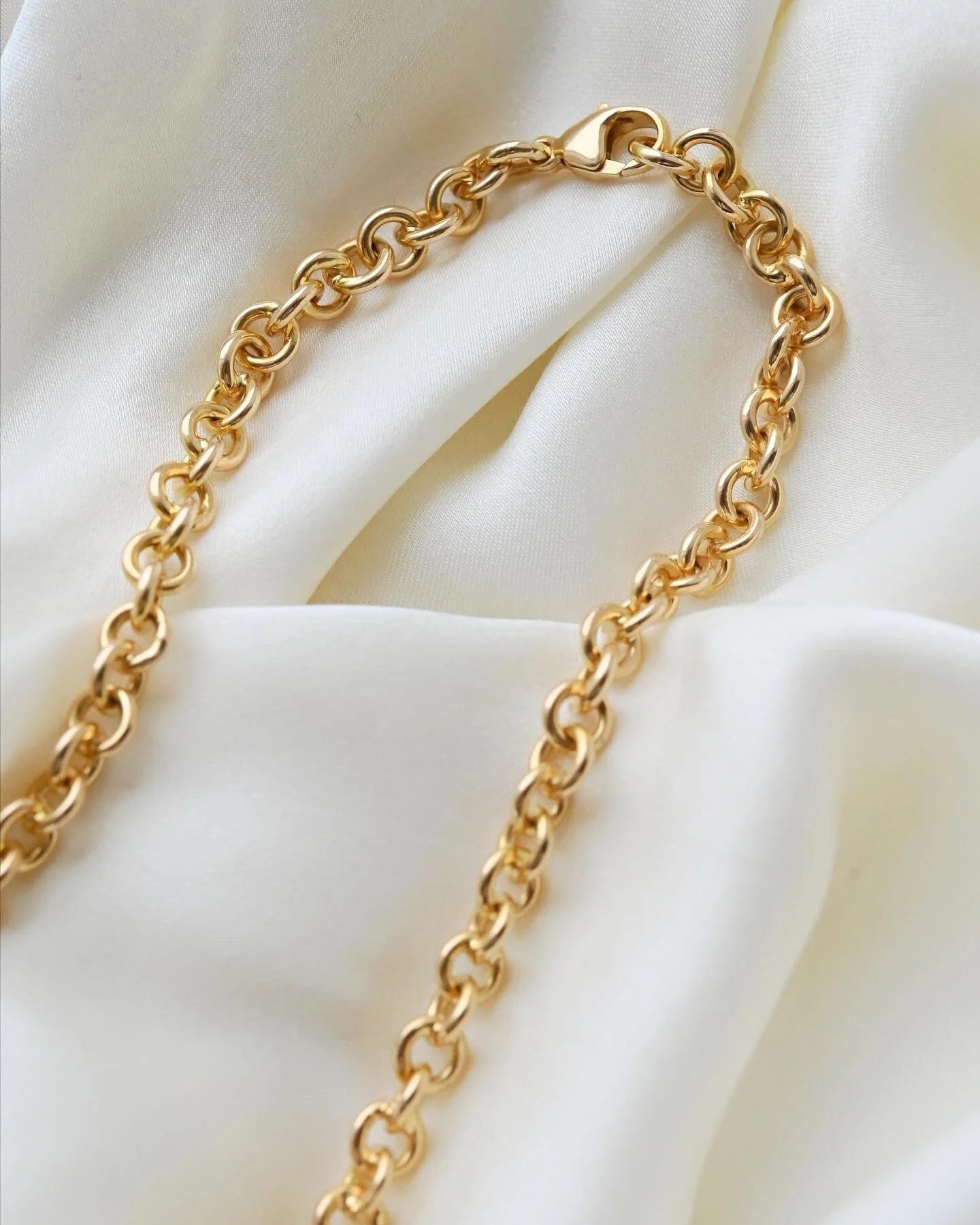 Rare Extraordinary Round Anchor Link Chain 38 Grams 18K Gold