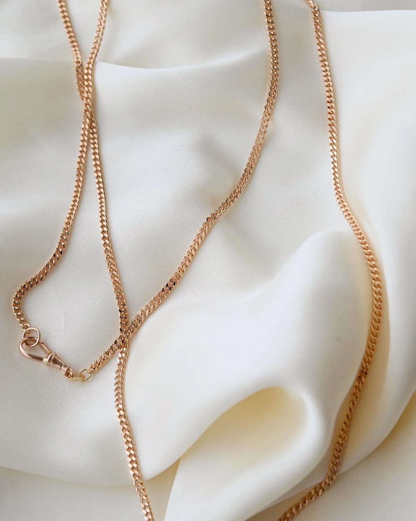 Amazing 32 Inches Looooong Italian Dog Clip Curb Link Necklace 18K Gold