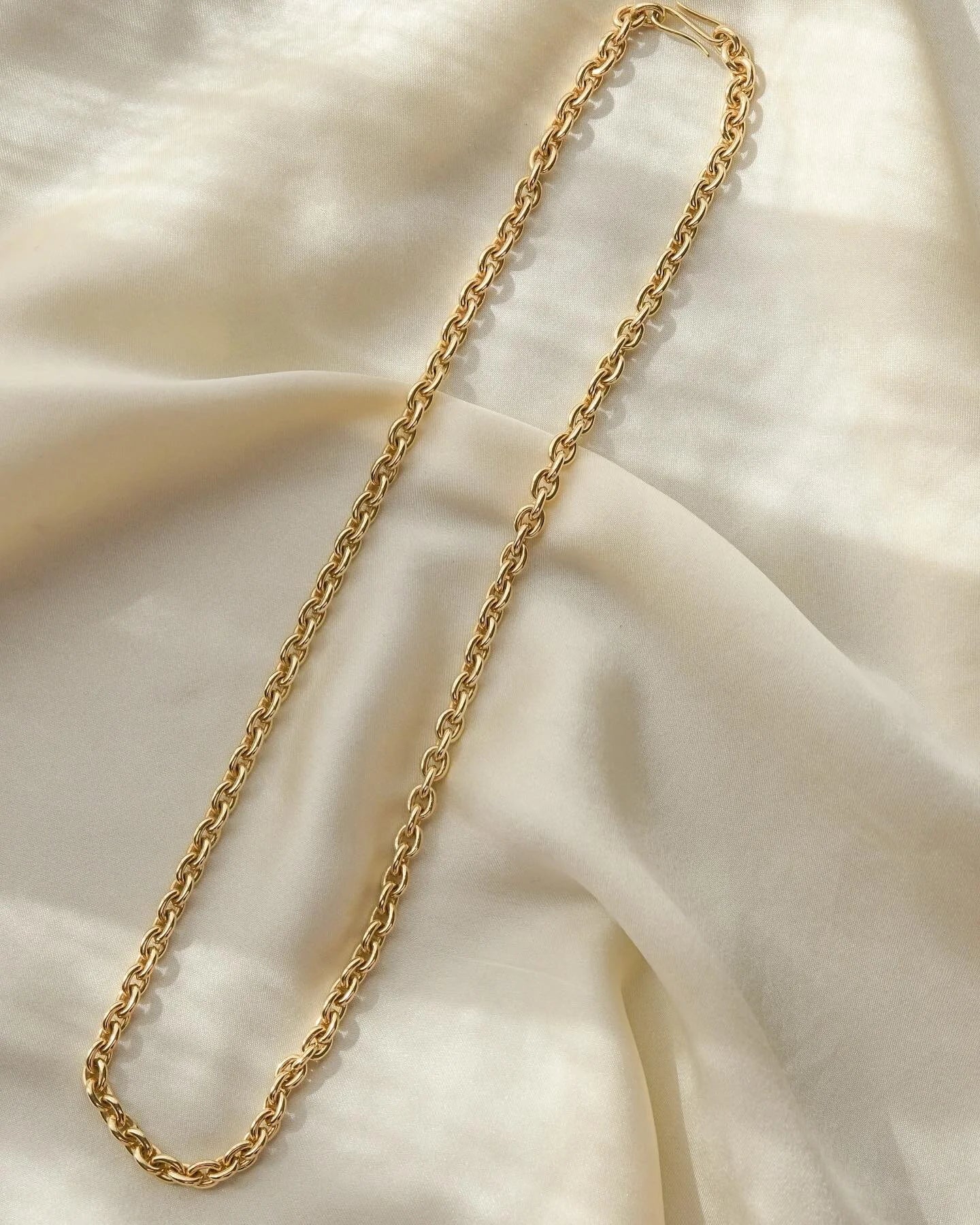 Radiant Rounded Anchor Link Chain 14K Gold