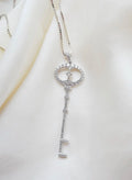 Special Superbly Made VS Diamond Key Pendant Vintage 18K White Gold