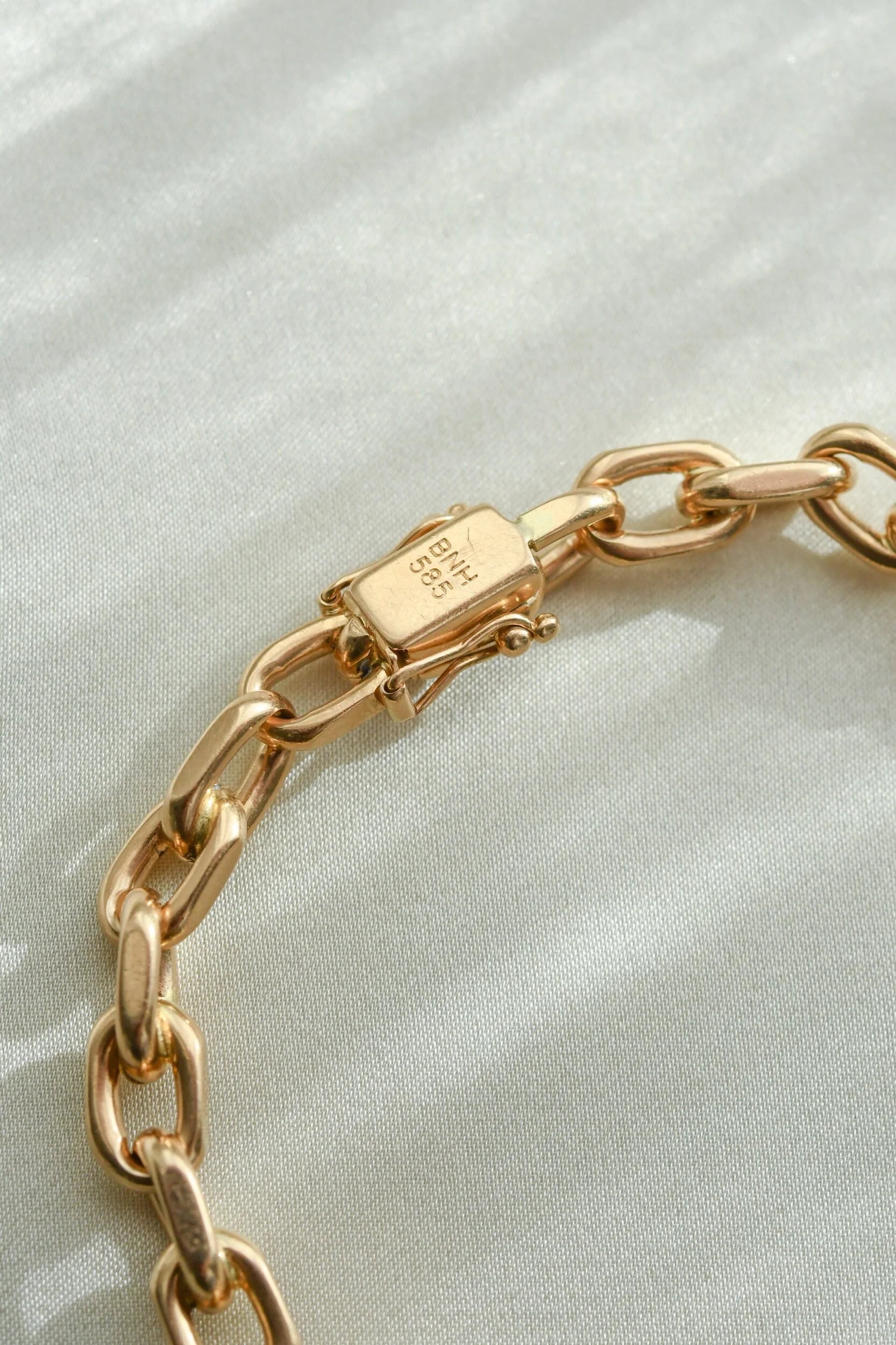 Sublime Heavy Sizeable Danish Anchor Link Bracelet 14K Gold