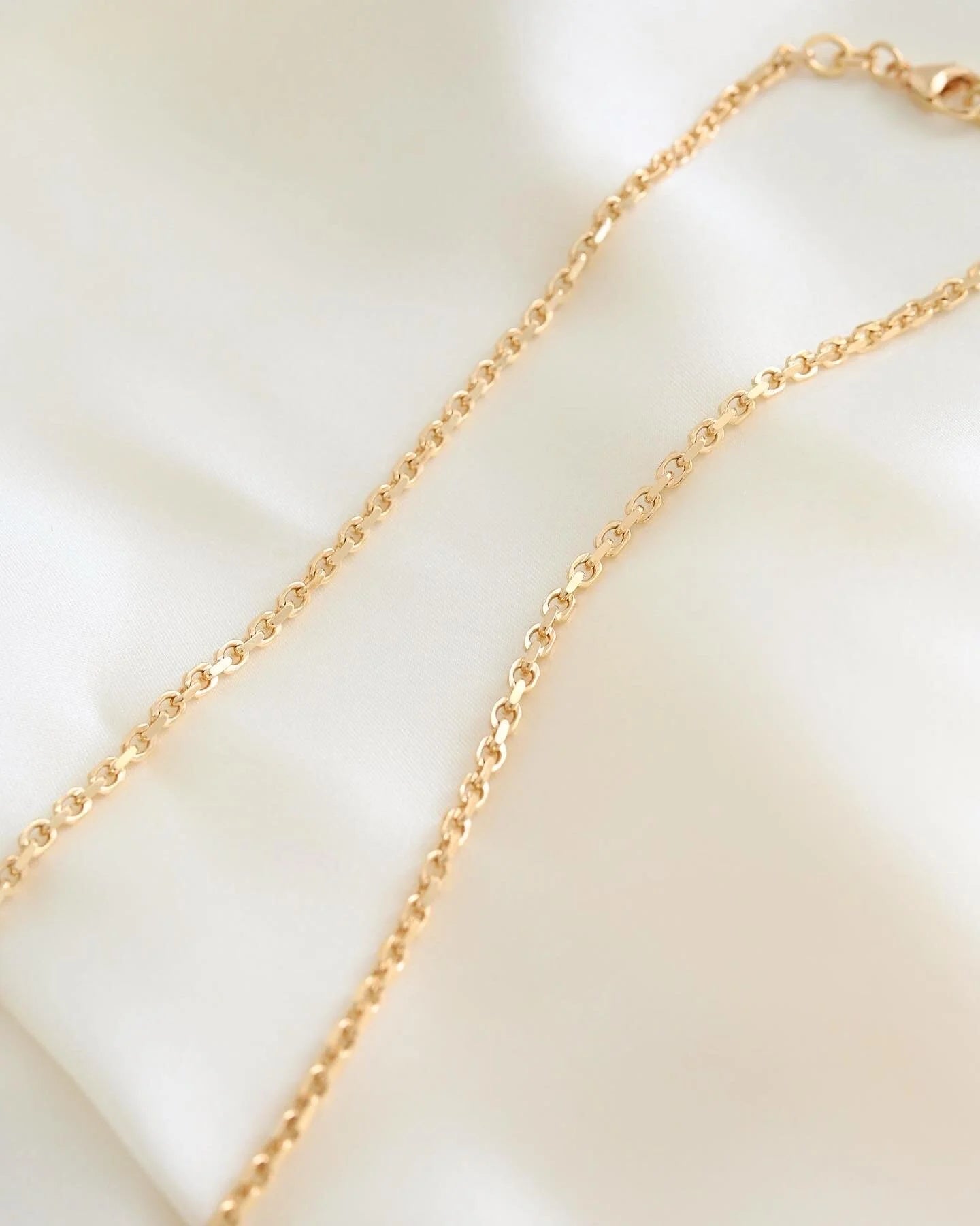 Rare 2.5 mm Italian Vintage Anchor Chain 18K Gold