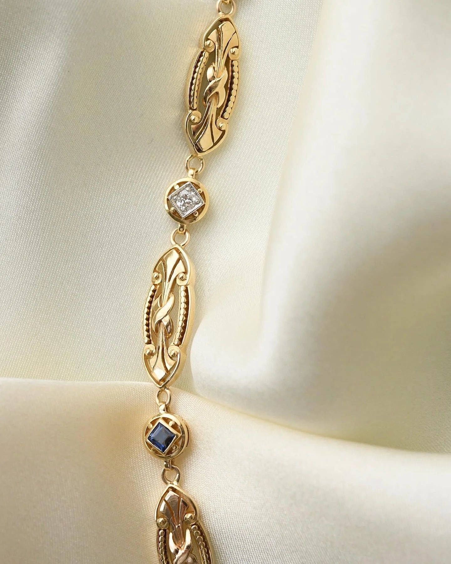 Sublime French Art Deco Sapphire Diamond Bracelet 18K Gold