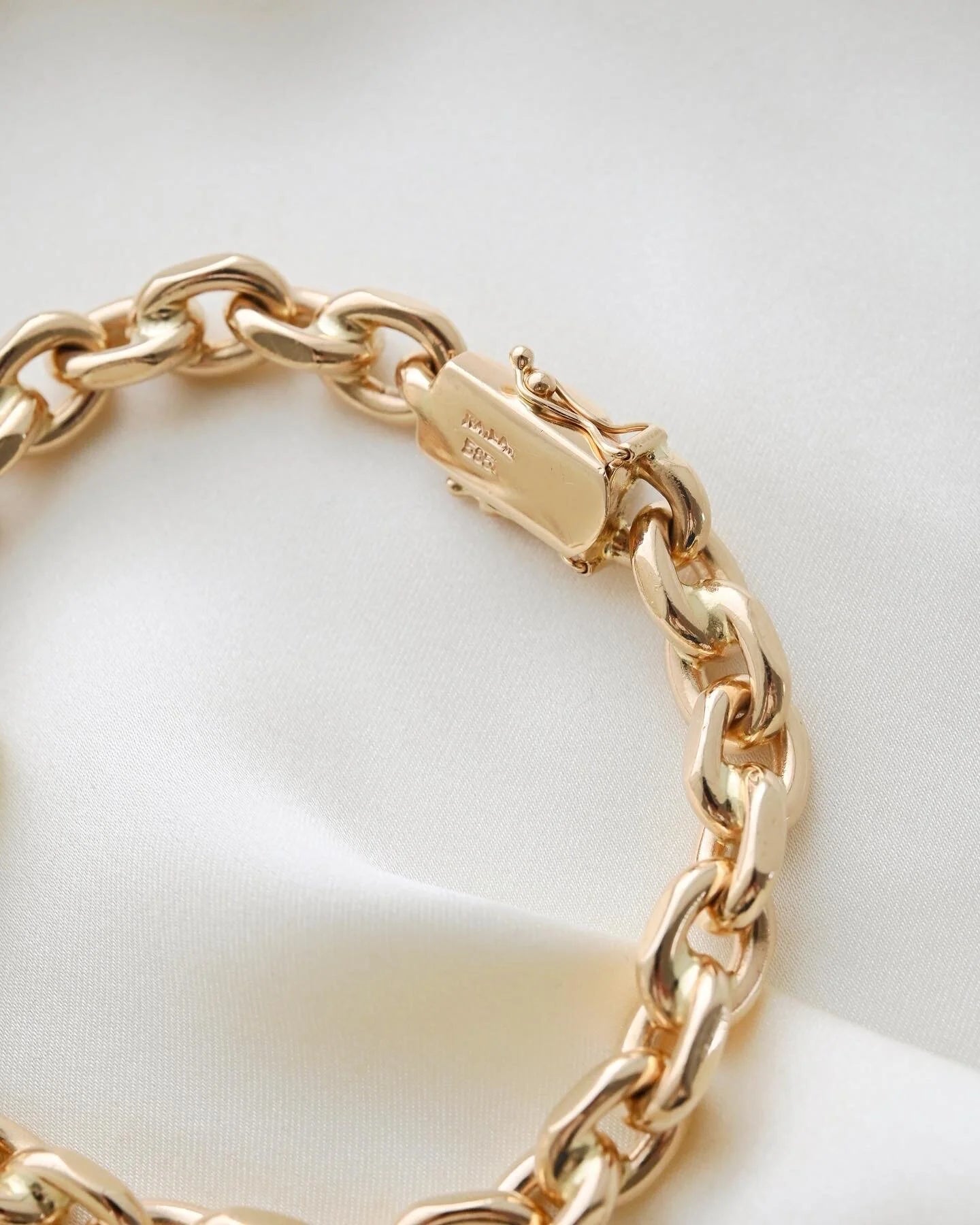 6.75 Inches Danish 58 Grams Vintage Anchor Link Chain 14K Gold
