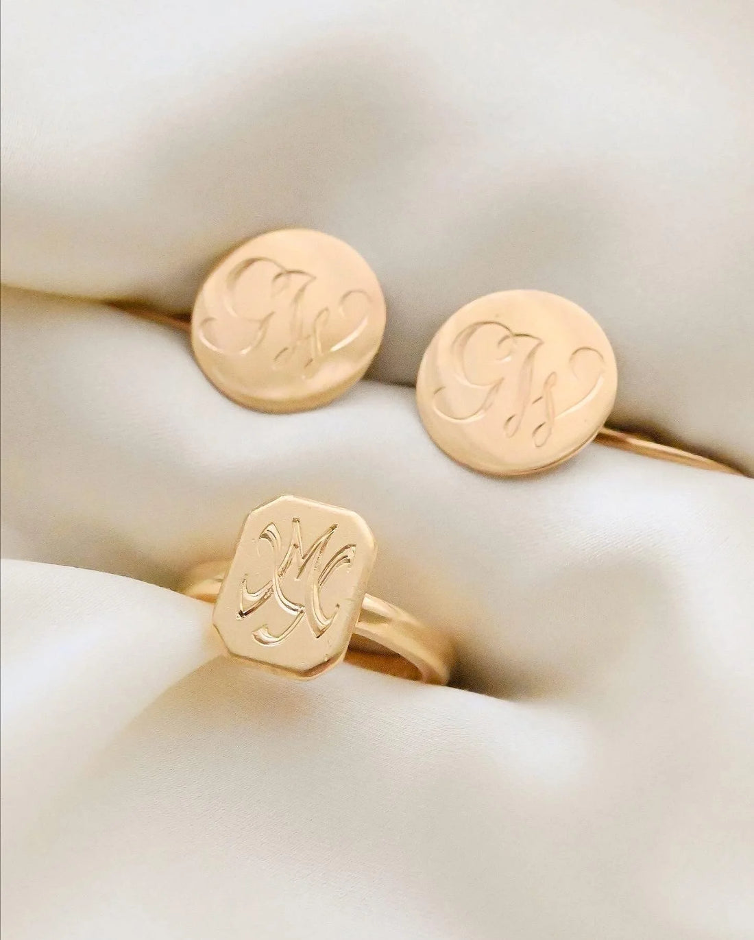 Extraordinary Monogram Signet Ring Antique 18K Gold 1920