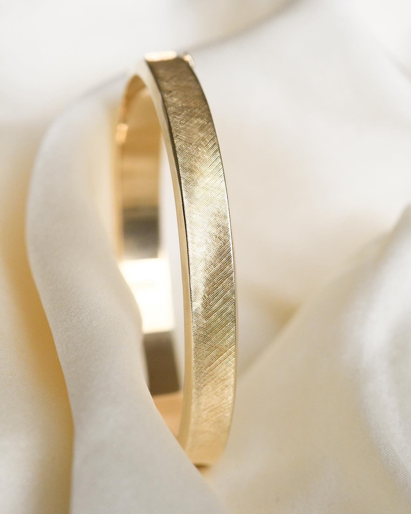 Gorg Satin Glow Bangle 14K 1960s