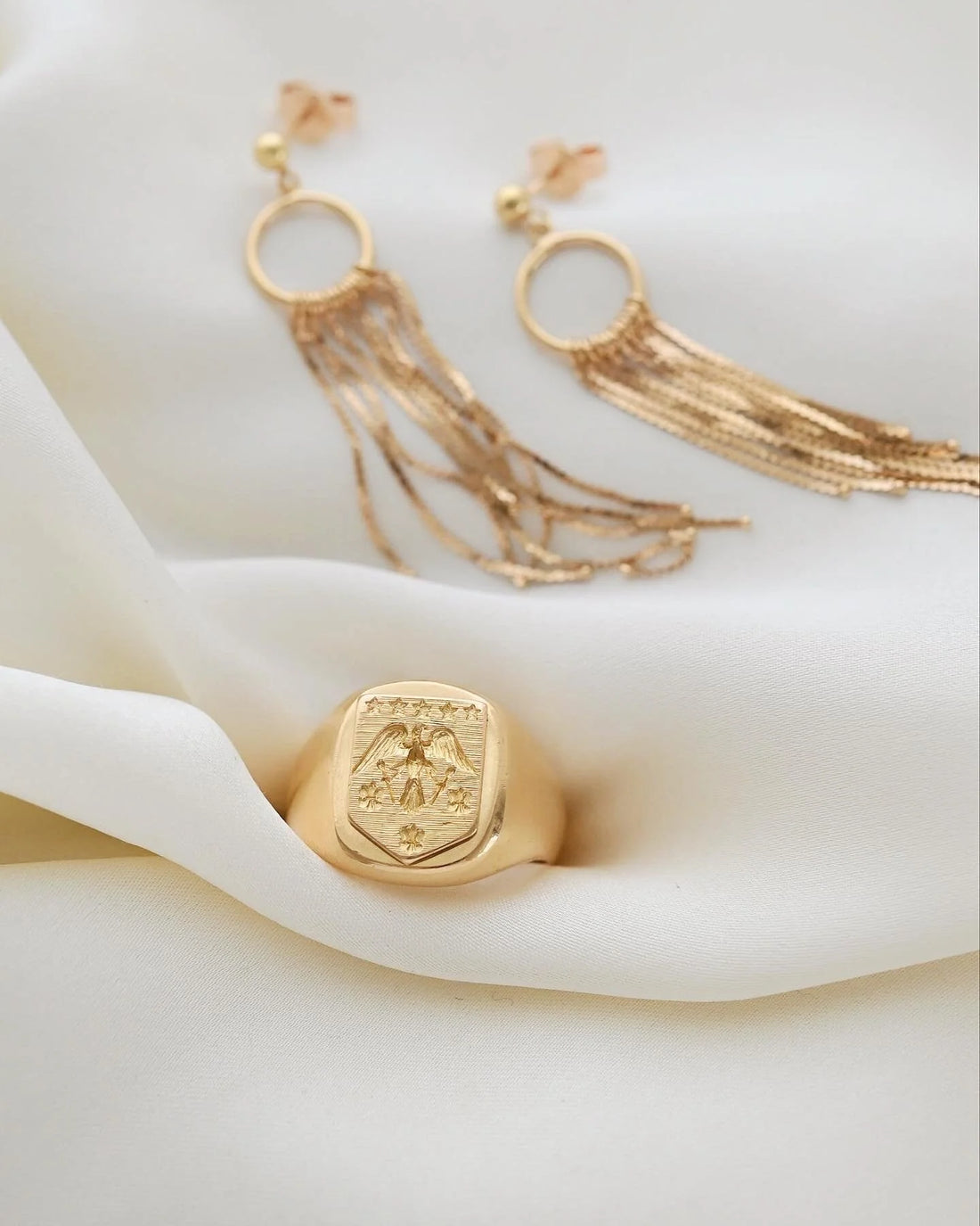 Swedish Vintage Signet Ring Incribed Latin 18K Gold Beg. 1900s