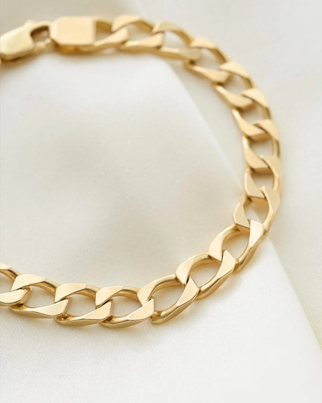 Amazing Rare Square Curb Link Bracelet 18K Gold 1970s