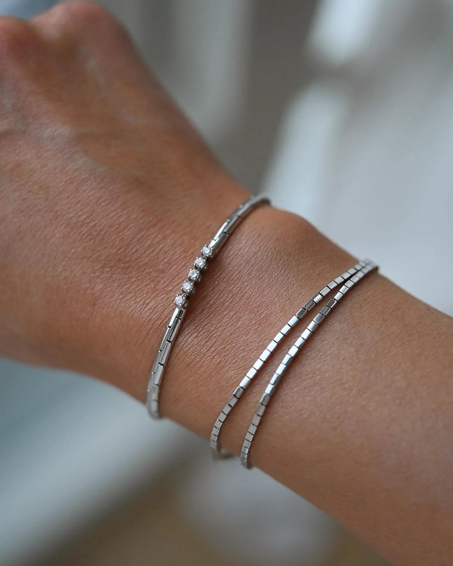 Stunning White Gold Diamond Stacking Bracelet 18K Gold