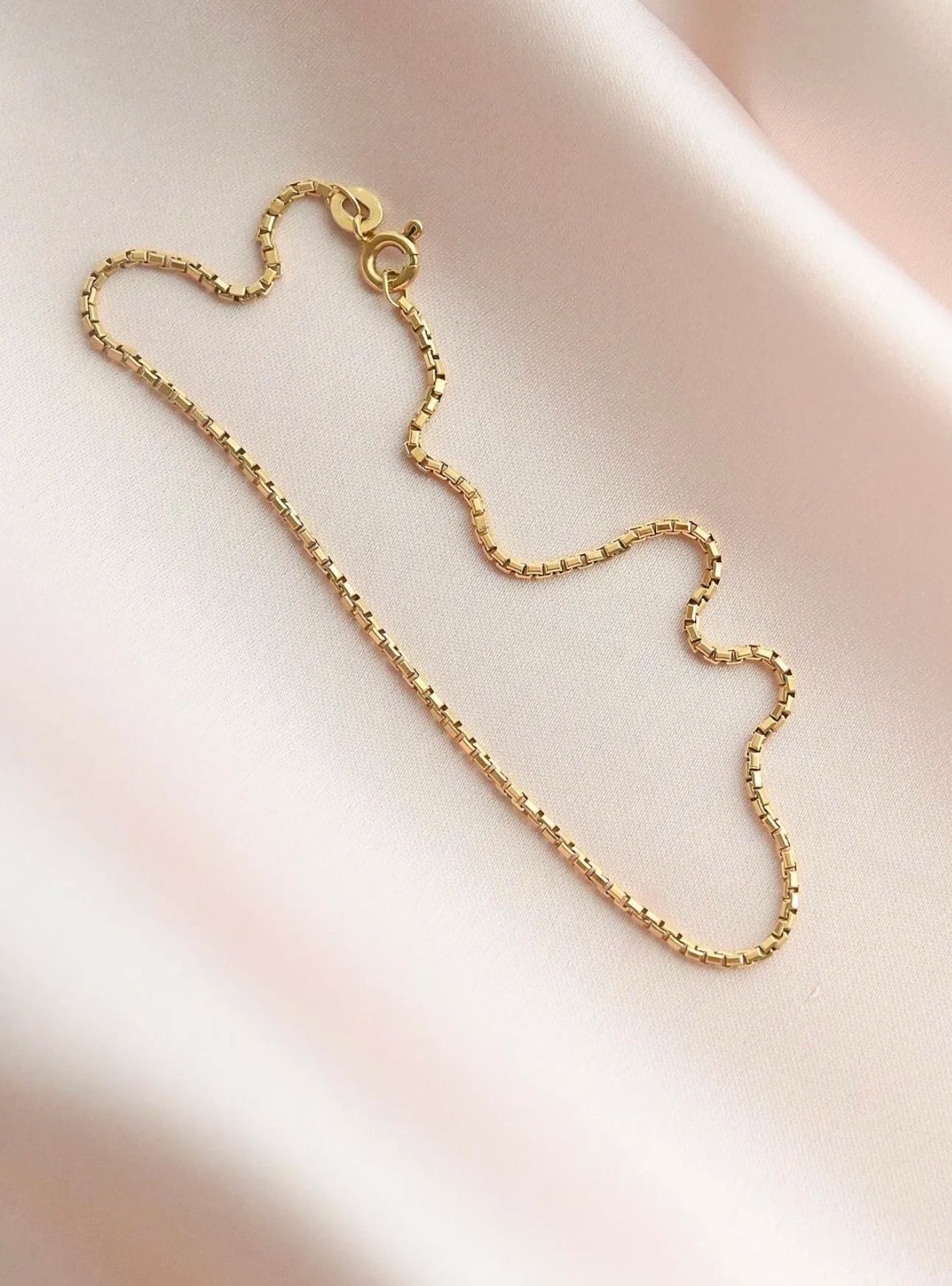 Classic Box Chain Bracelet or Anklet 9 Inches 18K Gold Swedish Vintage