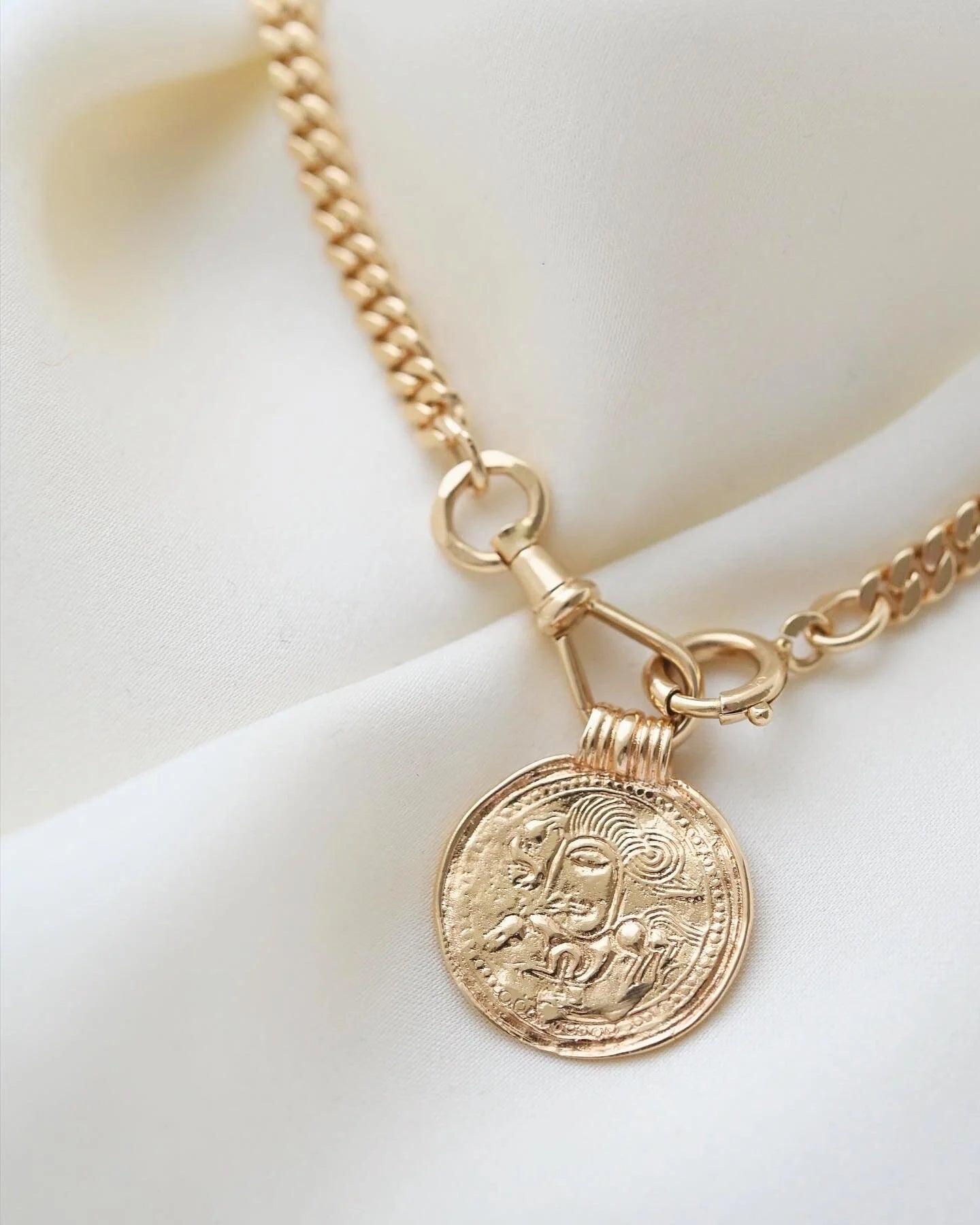 Super Substantial Rare Antique Watch Chain 18K Gold 1929