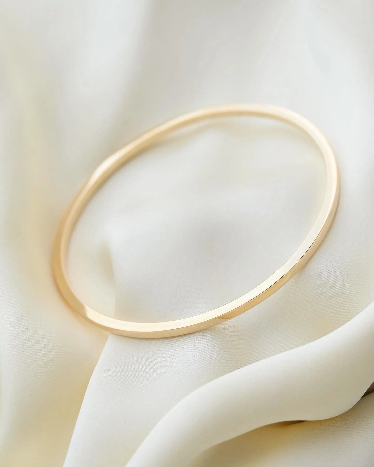 Timeless Perfect Solid 17 Grams Bangle 14K Gold