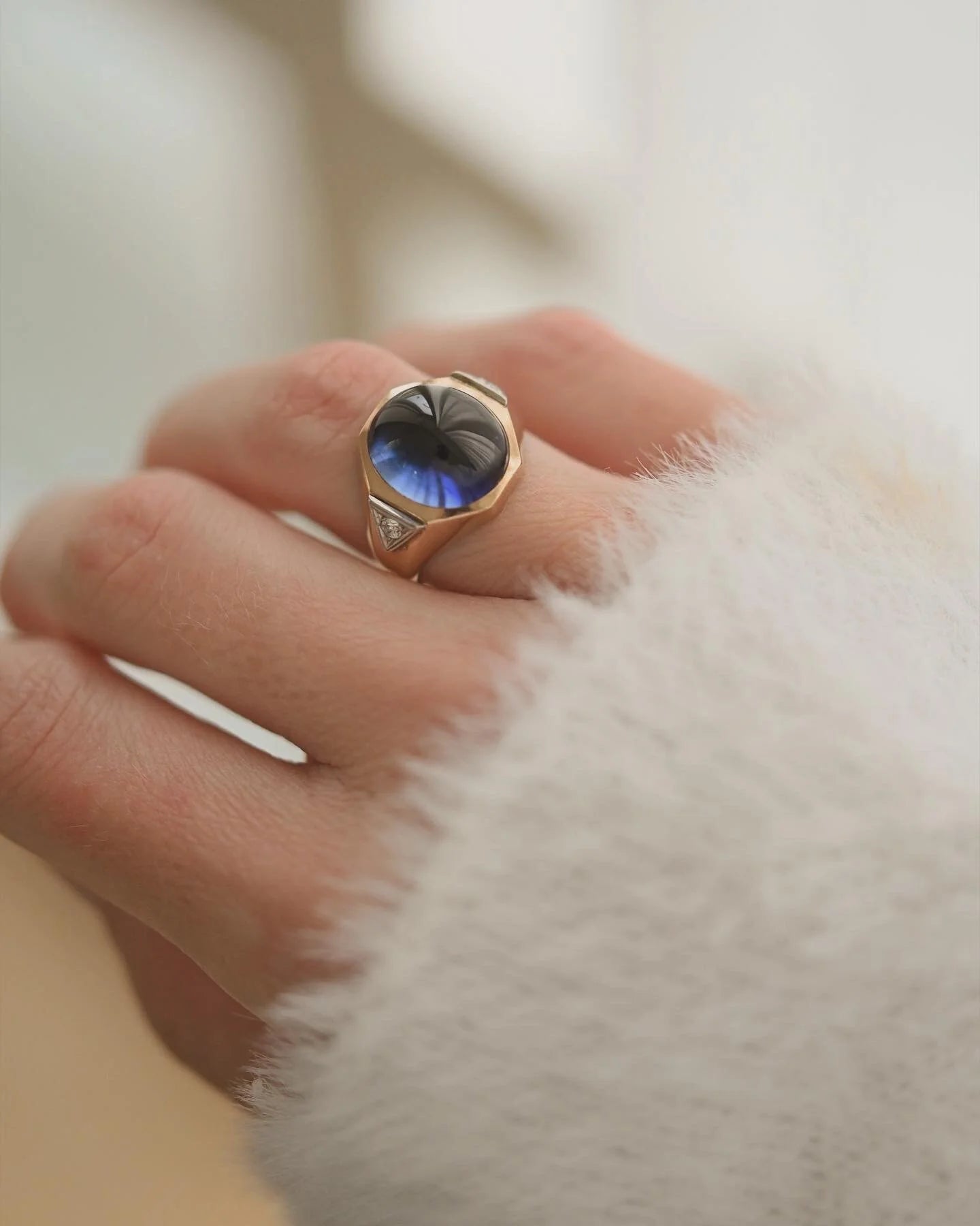 Magnificent Antique Cabochon Cut Lab Sapphire and Natural Diamonds 10K Gold 1920s