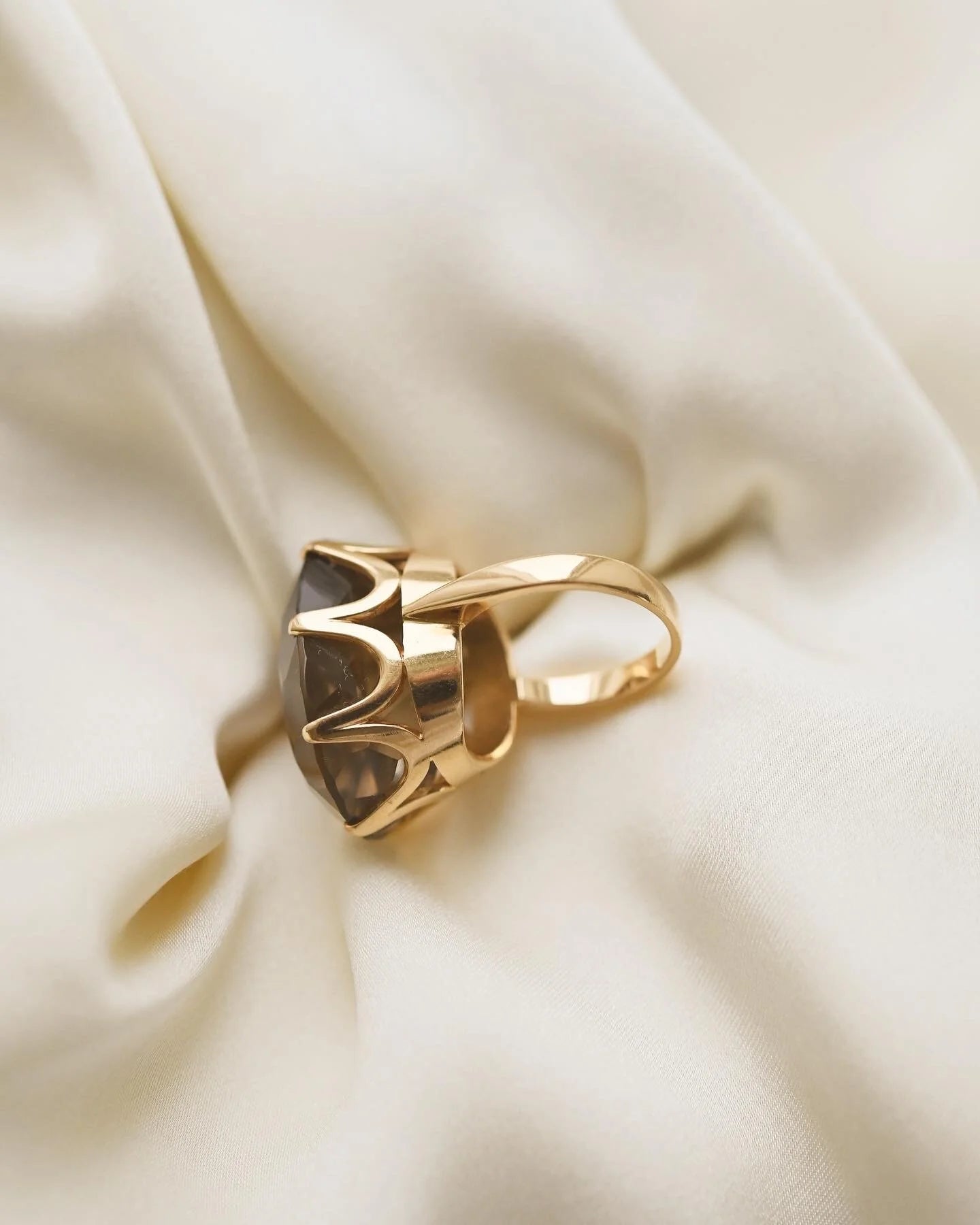 Swedish Vintage Cocktail Ring w Huge Coffee Citrine Quartz 18K Gold 1973
