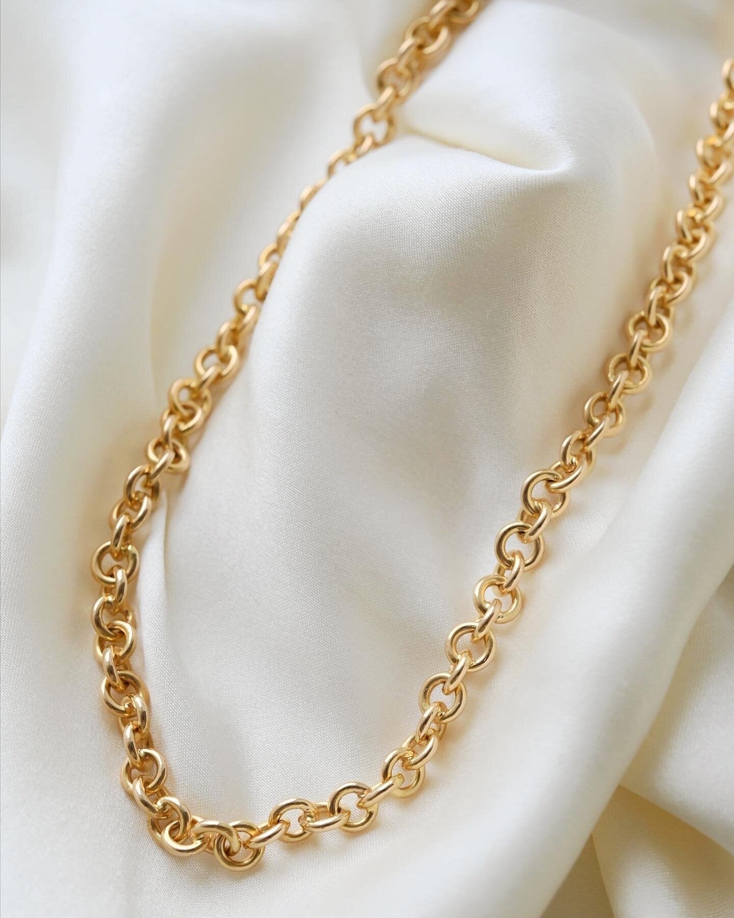 Rare Extraordinary Round Anchor Link Chain 38 Grams 18K Gold
