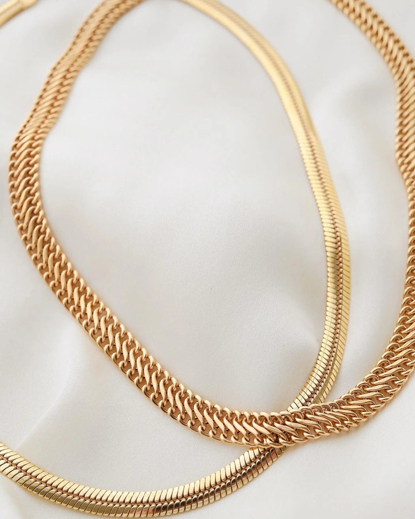 Gorgeous Italian Fancy S Link Necklace 18K Gold