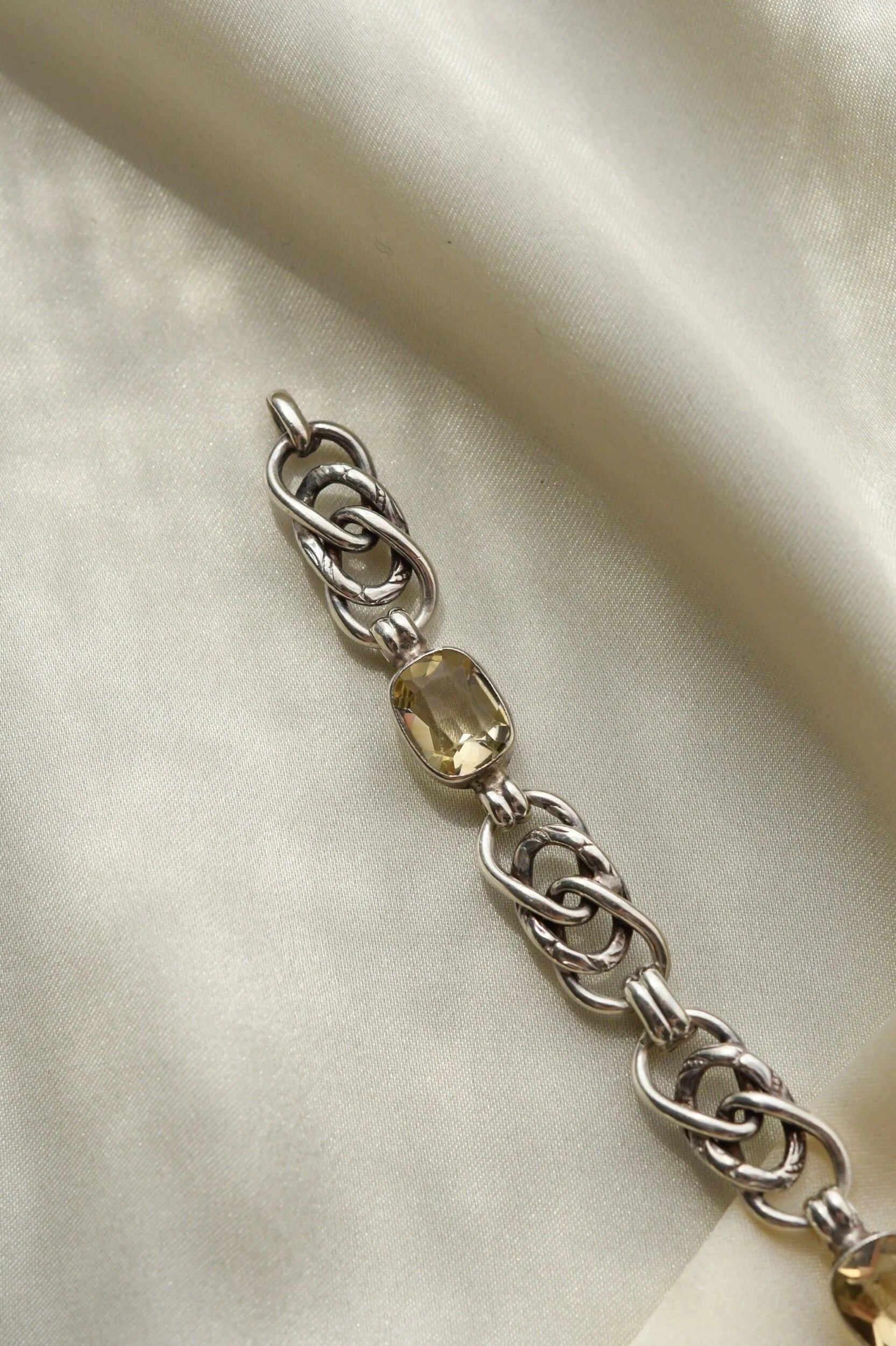 Shipping included! Beautiful Antique Citrine Silver Bracelet 1930s