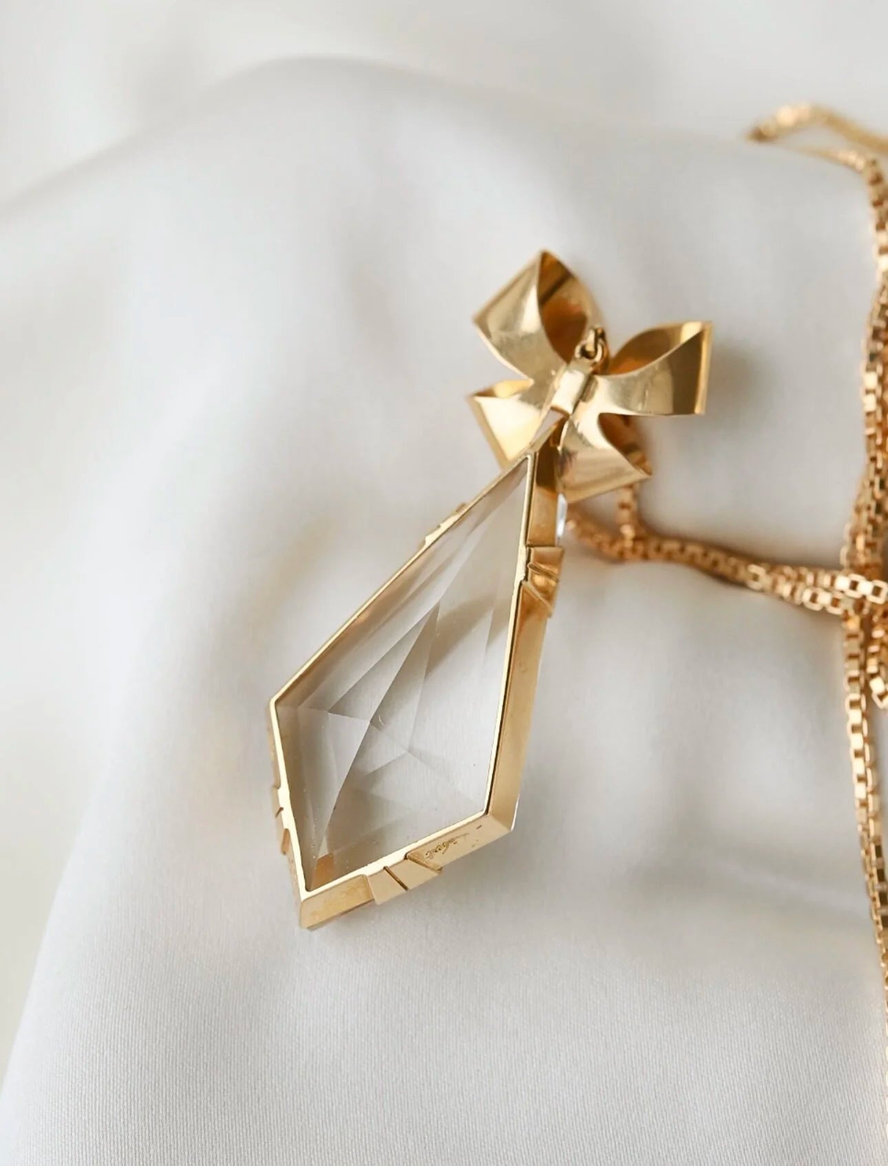 Out of This World Amazing HUGE Clear Crystal Bow Pendant 18K Gold 1945 Sweden