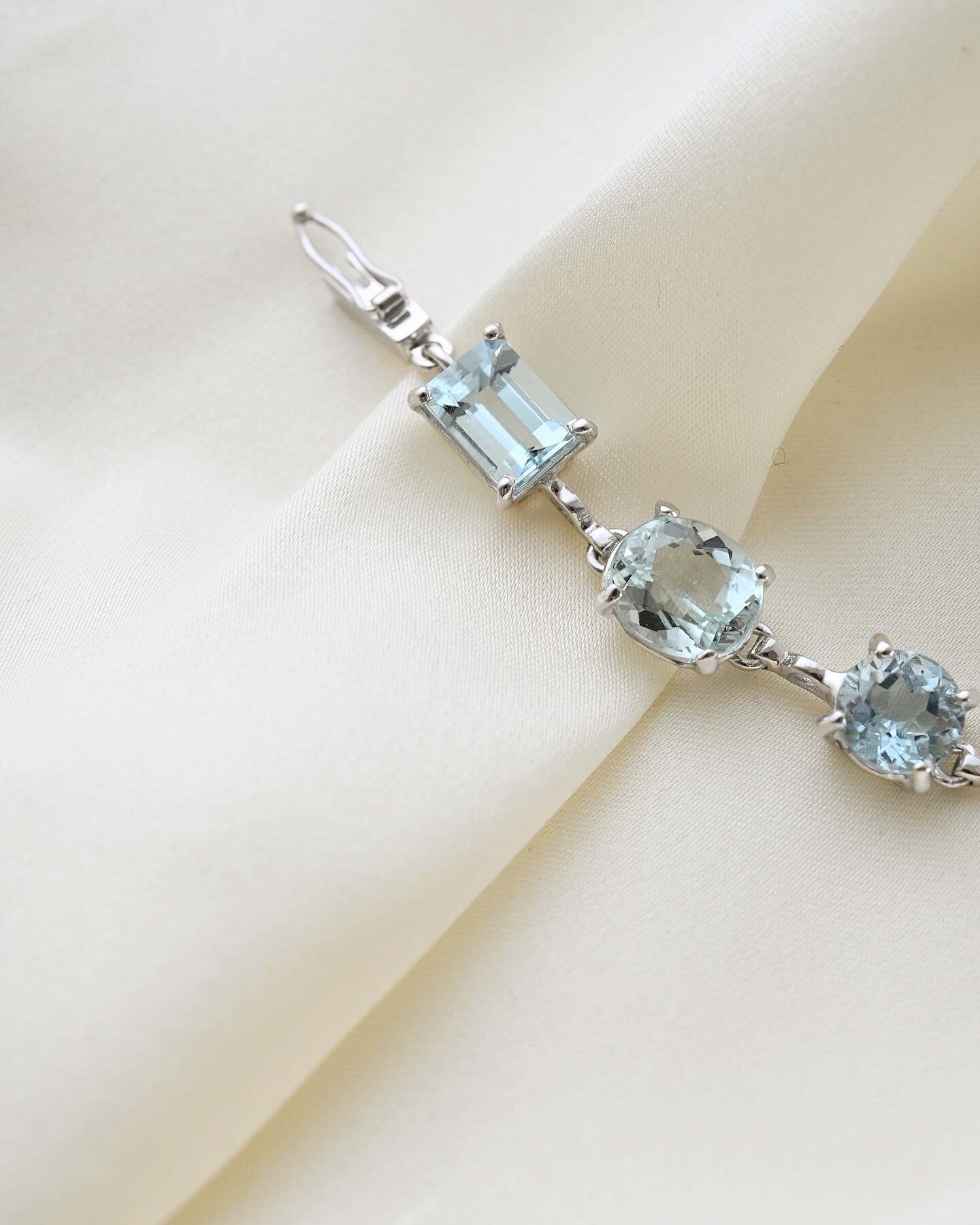Outstanding Danish Estate Multi Cut Aquamarine Dream Bracelet 18K White Gold