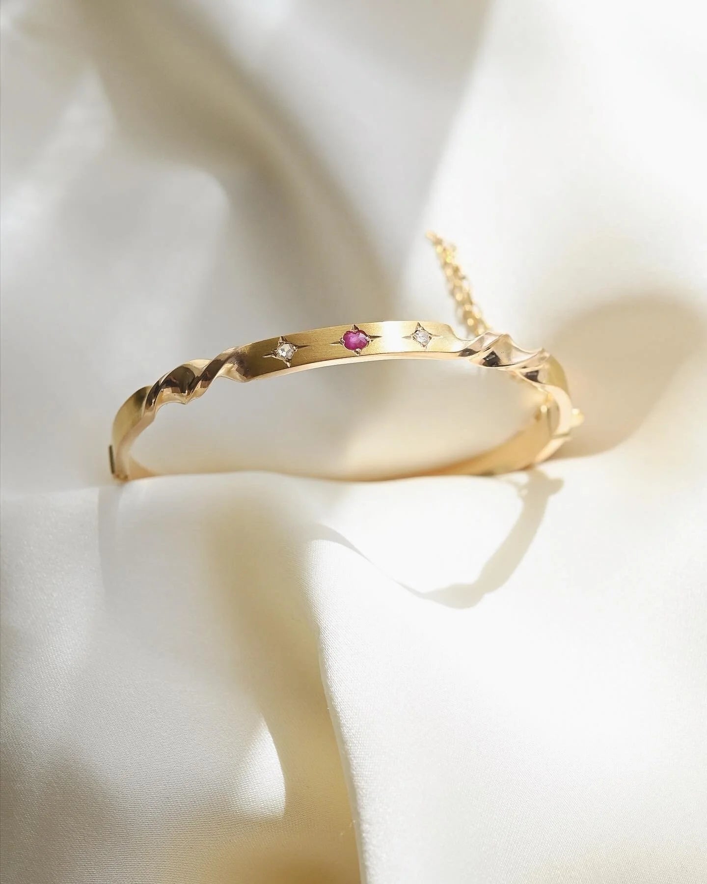 Antique Danish Bangle Diamonds x Ruby 18K Gold 1920s