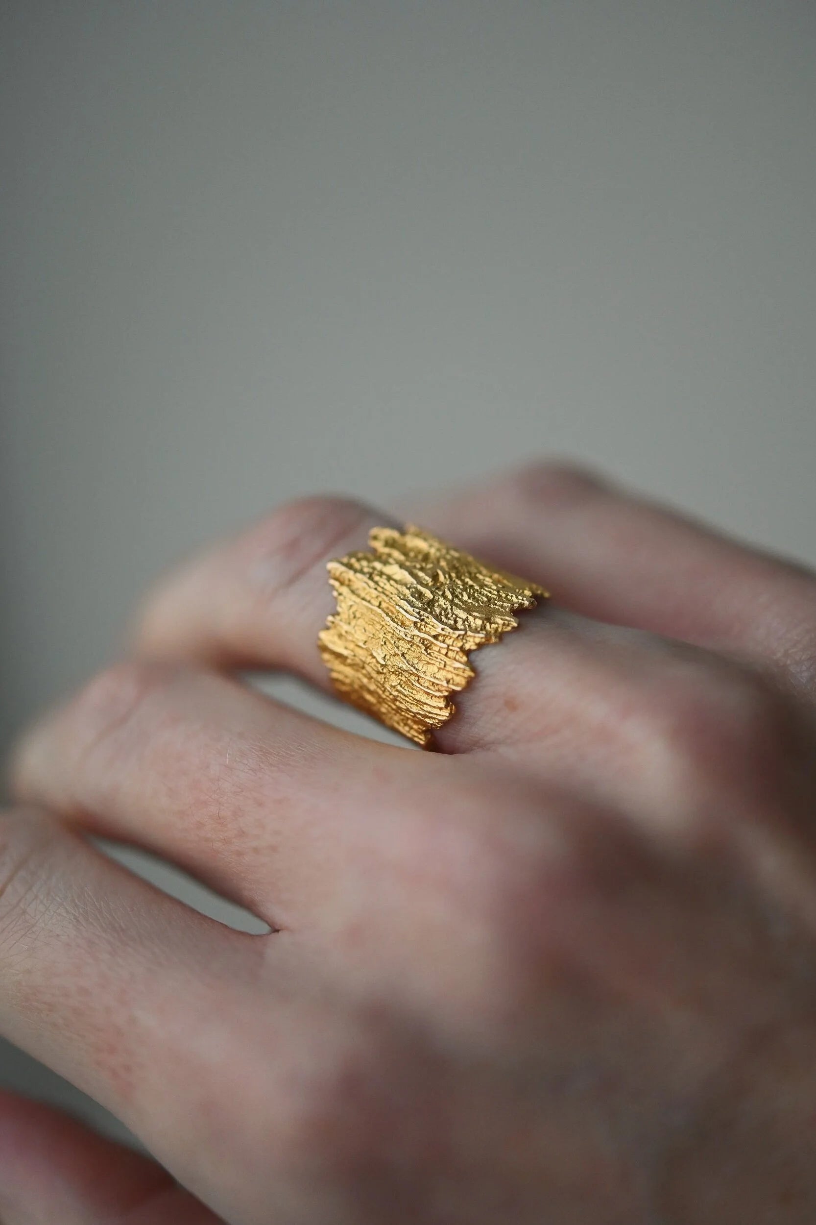Extraordinary Organic Shaped Ring 18K Gold