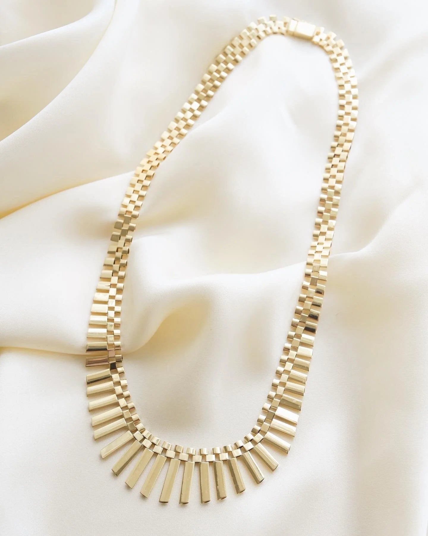 The Sexiest Big Cleopatra Necklace 14K Gold 1970