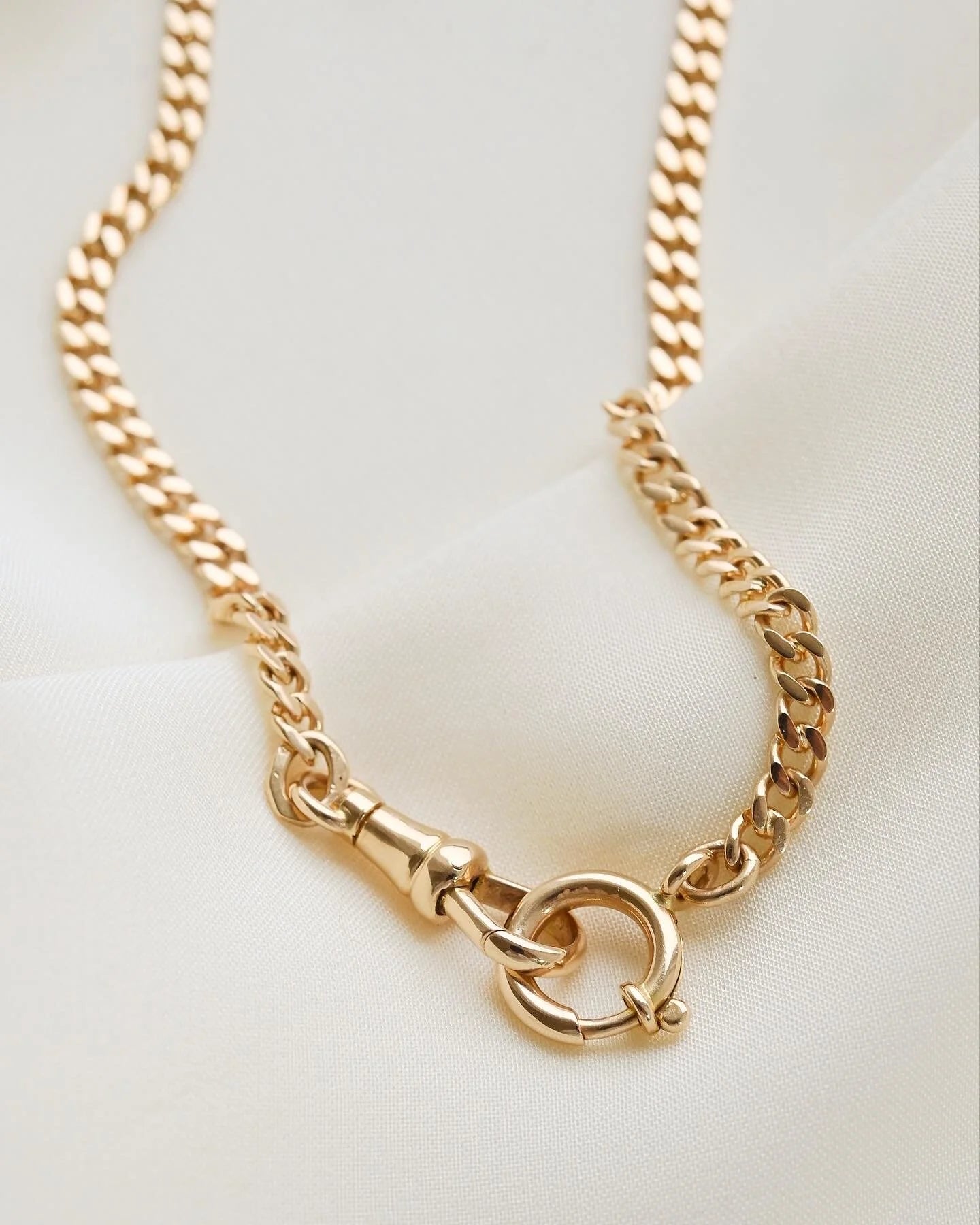 Dreamy 14 Inches Watch Chain 18K Gold Beg. 1900s