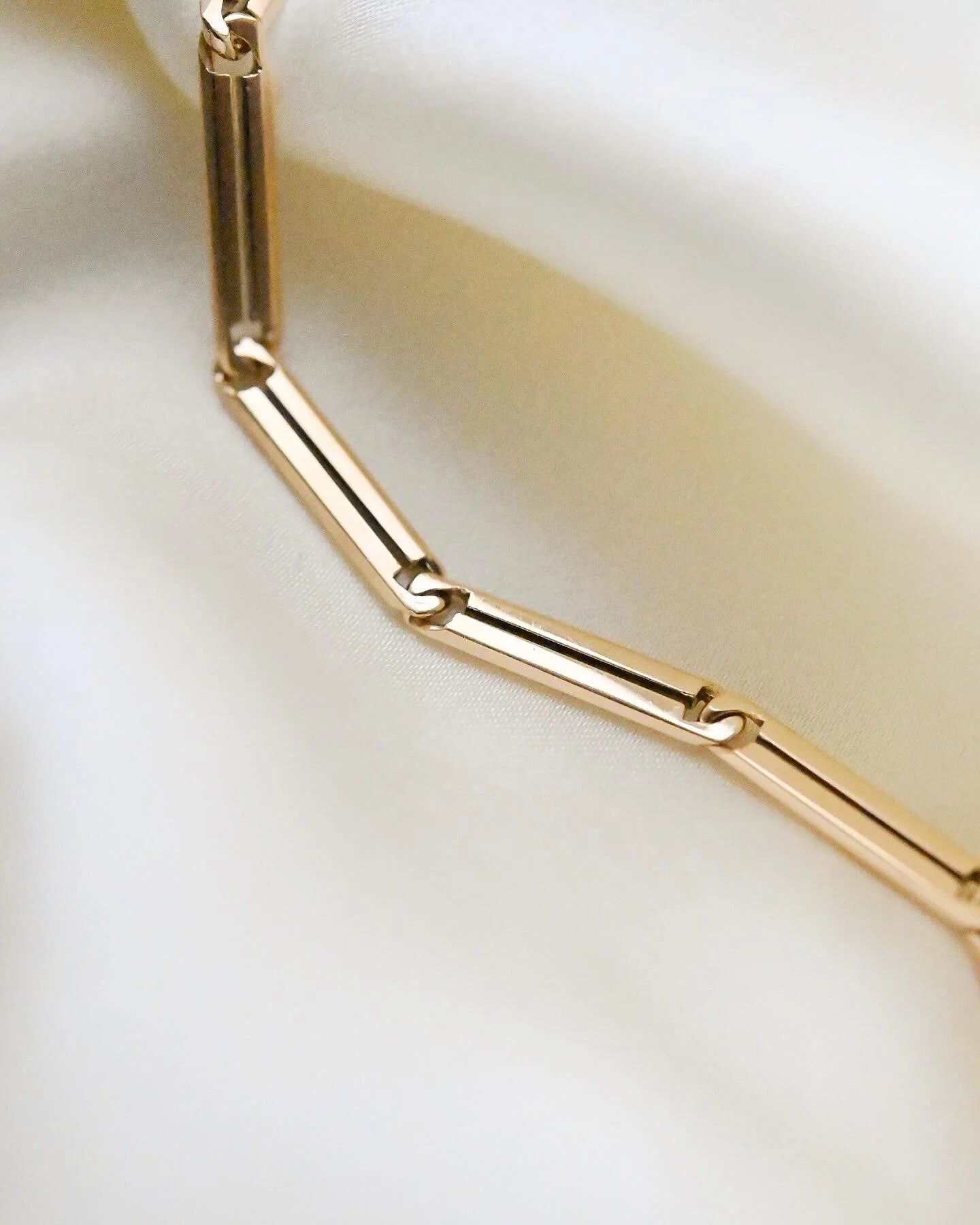 Magical Rare 16.5 Inches Long Antiwue Watch Chain Fancy Bar Link 18K Gold 1910