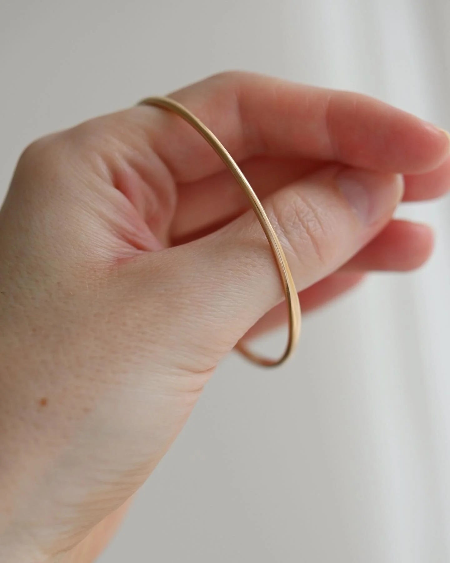 Rose Toned Beautiful Vintage Bangle 18K Gold