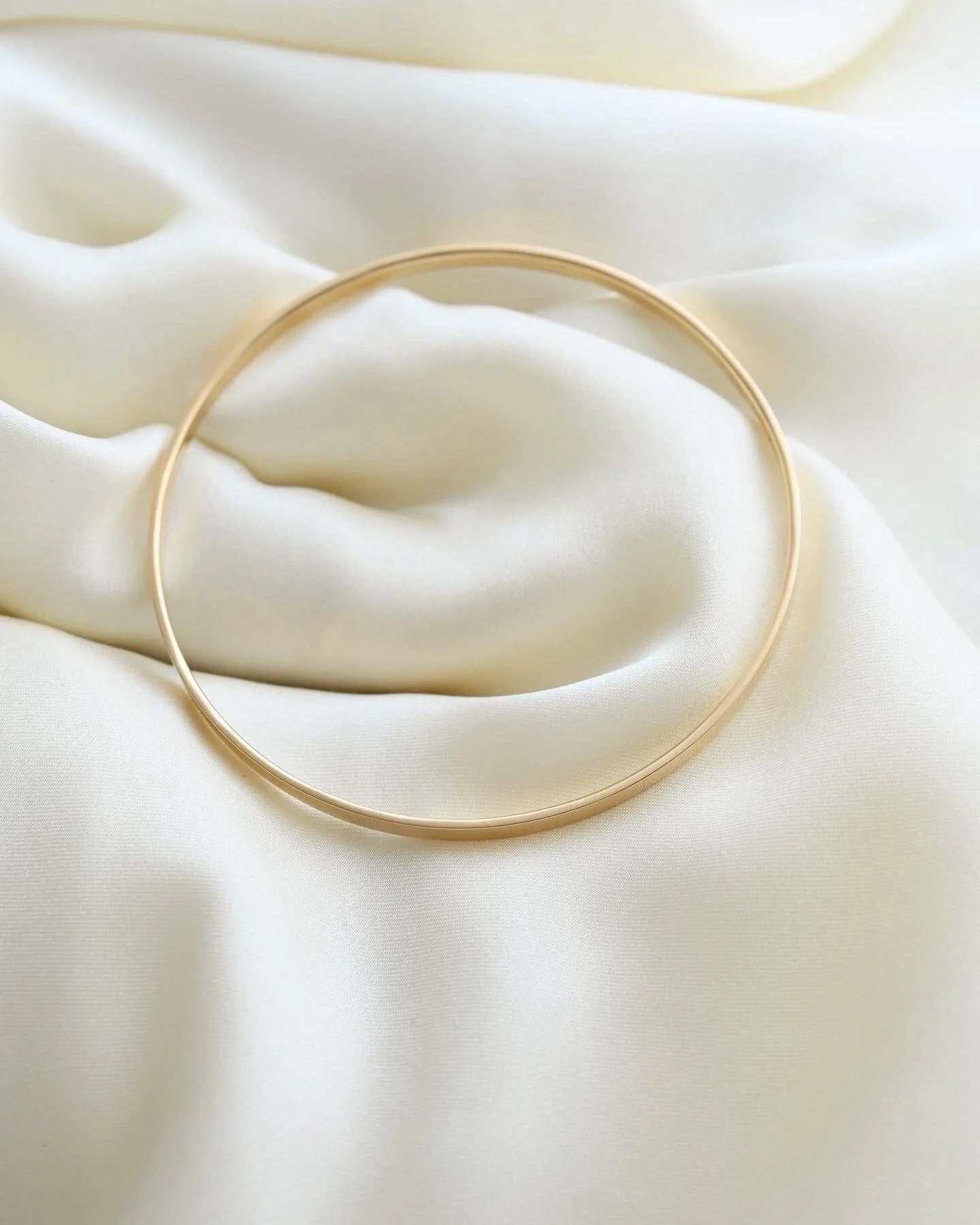 Beautiful Swedish Vintage Bangle 18K Gold 1970