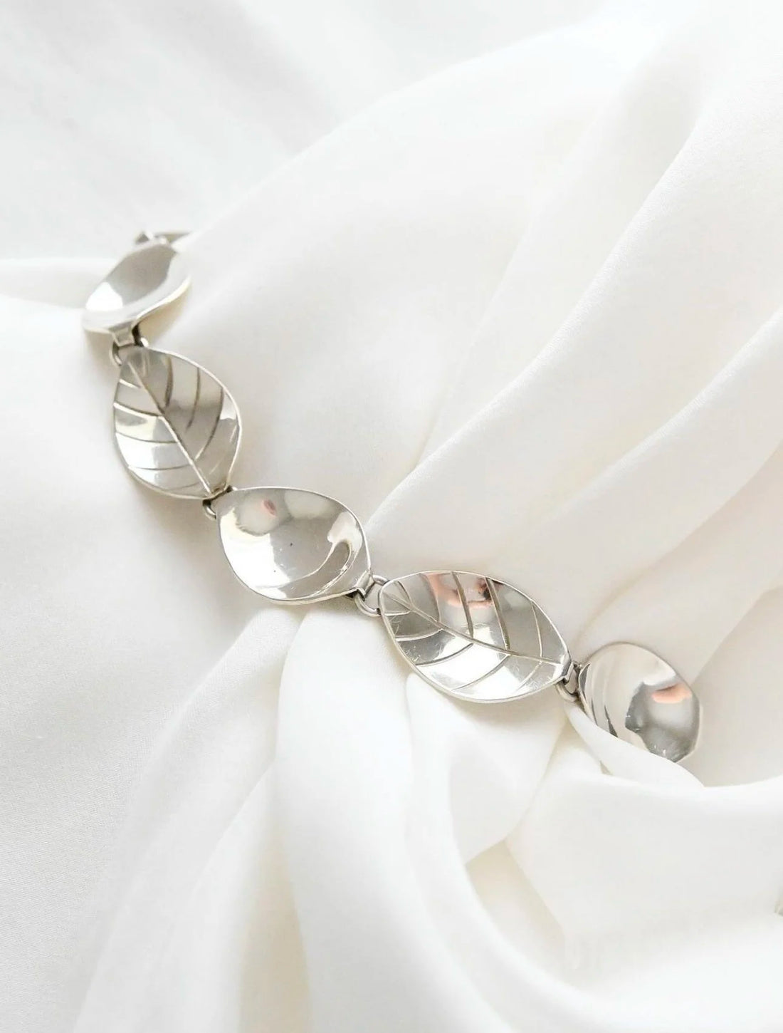 Stunning Old Swedish Leaf Dream Bracelet Silver