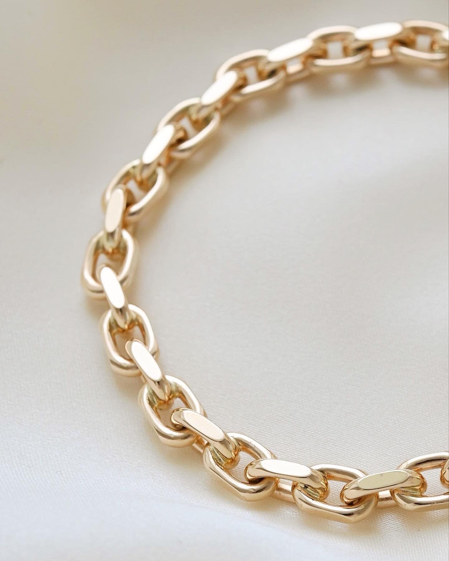 Sublime Chunky Monkey Vintage Anchor Bracelet 14K Gold