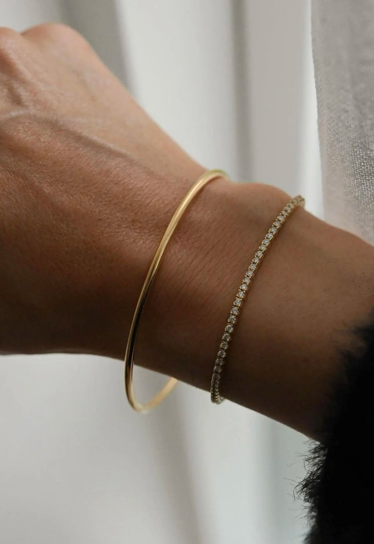 Solid through and through Round Bangle 18K Gold